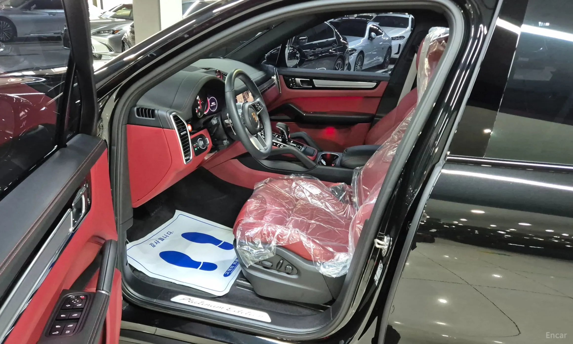 Porsche Cayenne (PO536) превью 8