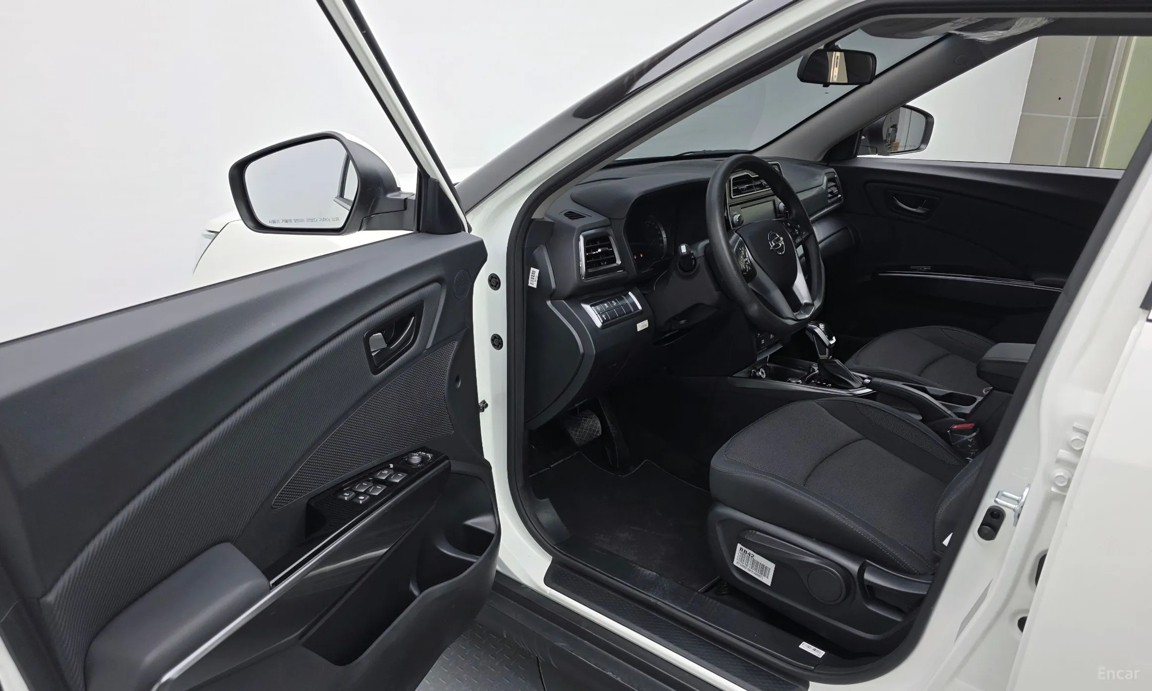 KG Mobility (SsangYong) Berry New Tivoli превью 10