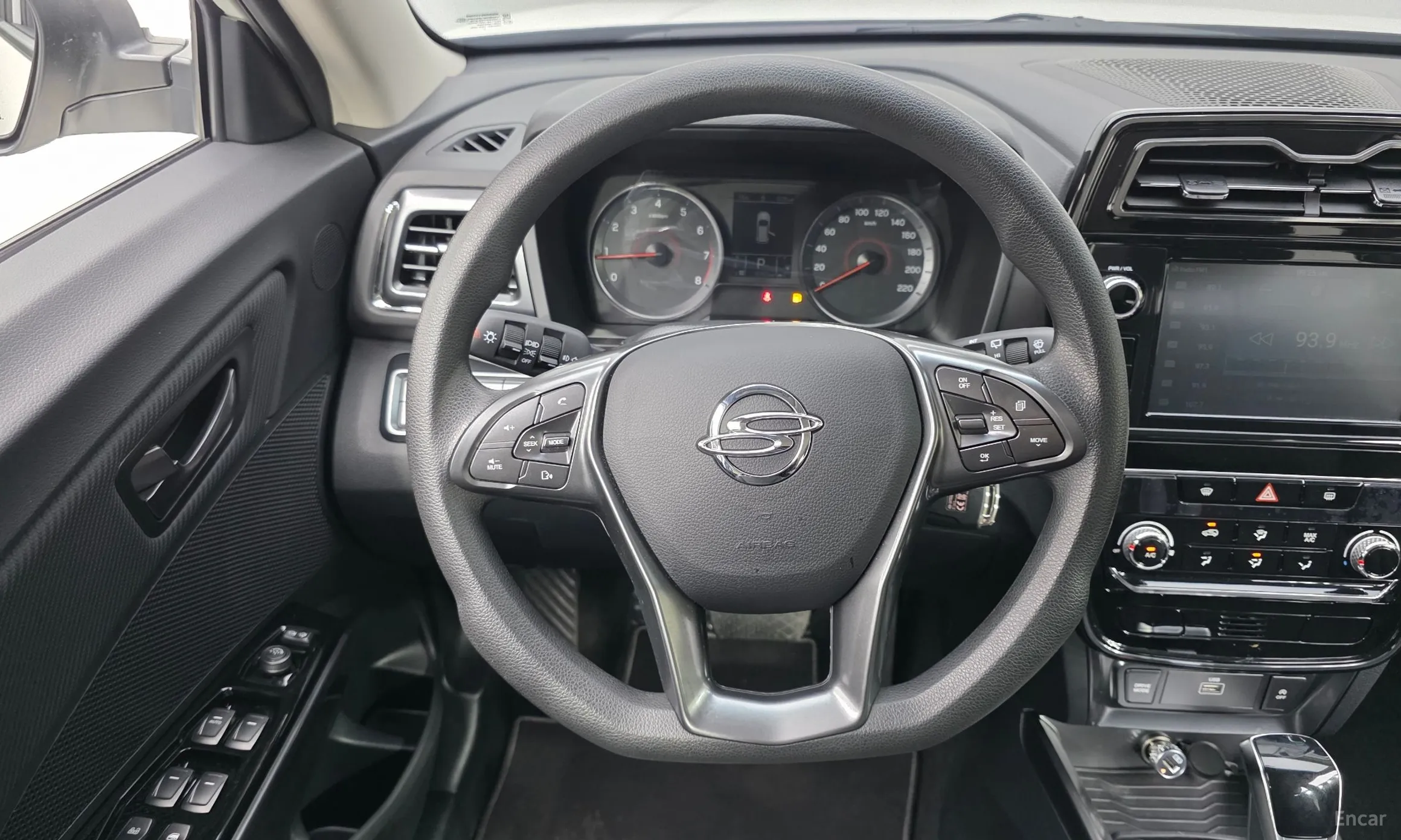 KG Mobility (SsangYong) Berry New Tivoli превью 13