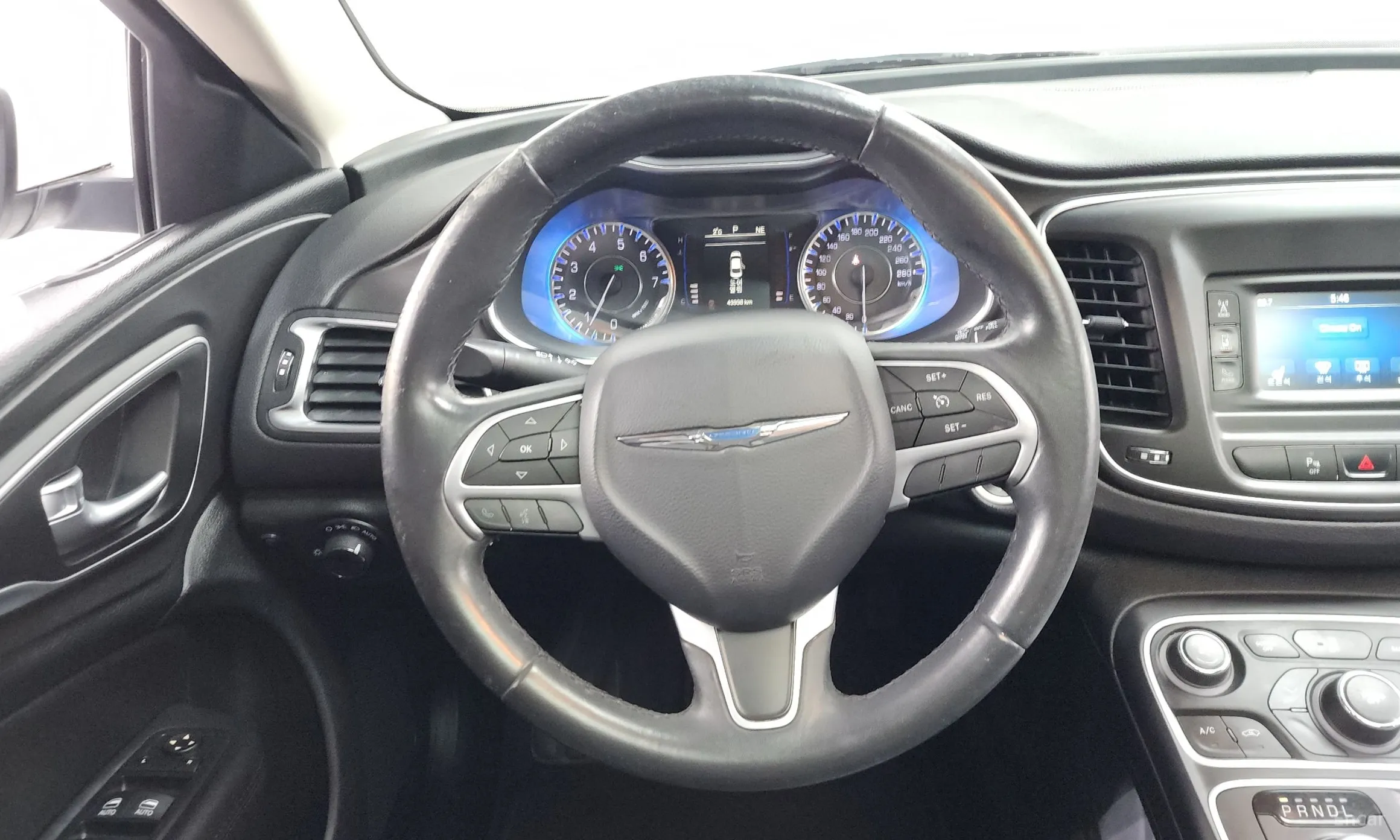 Chrysler 200 Second generation превью 13