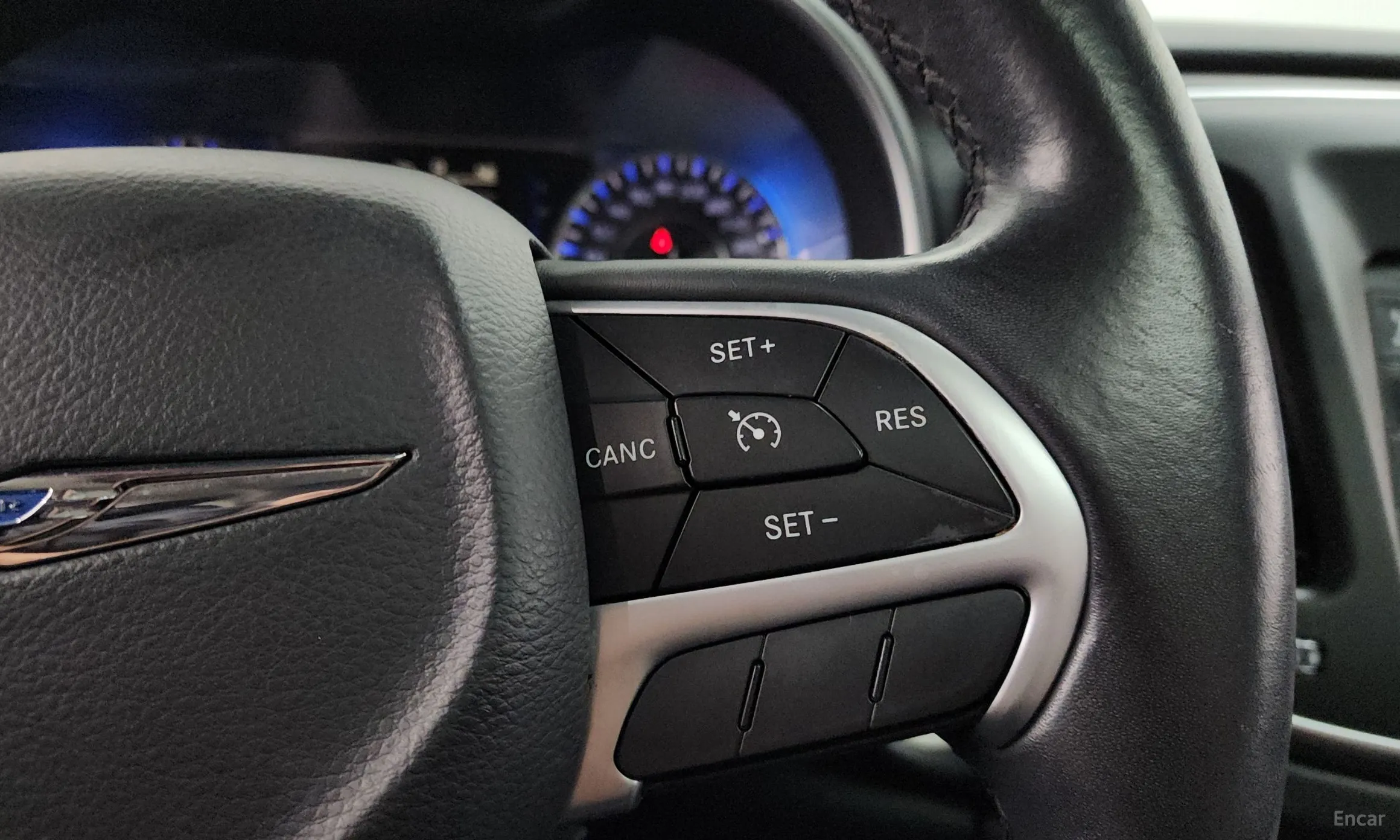 Chrysler 200 Second generation превью 15