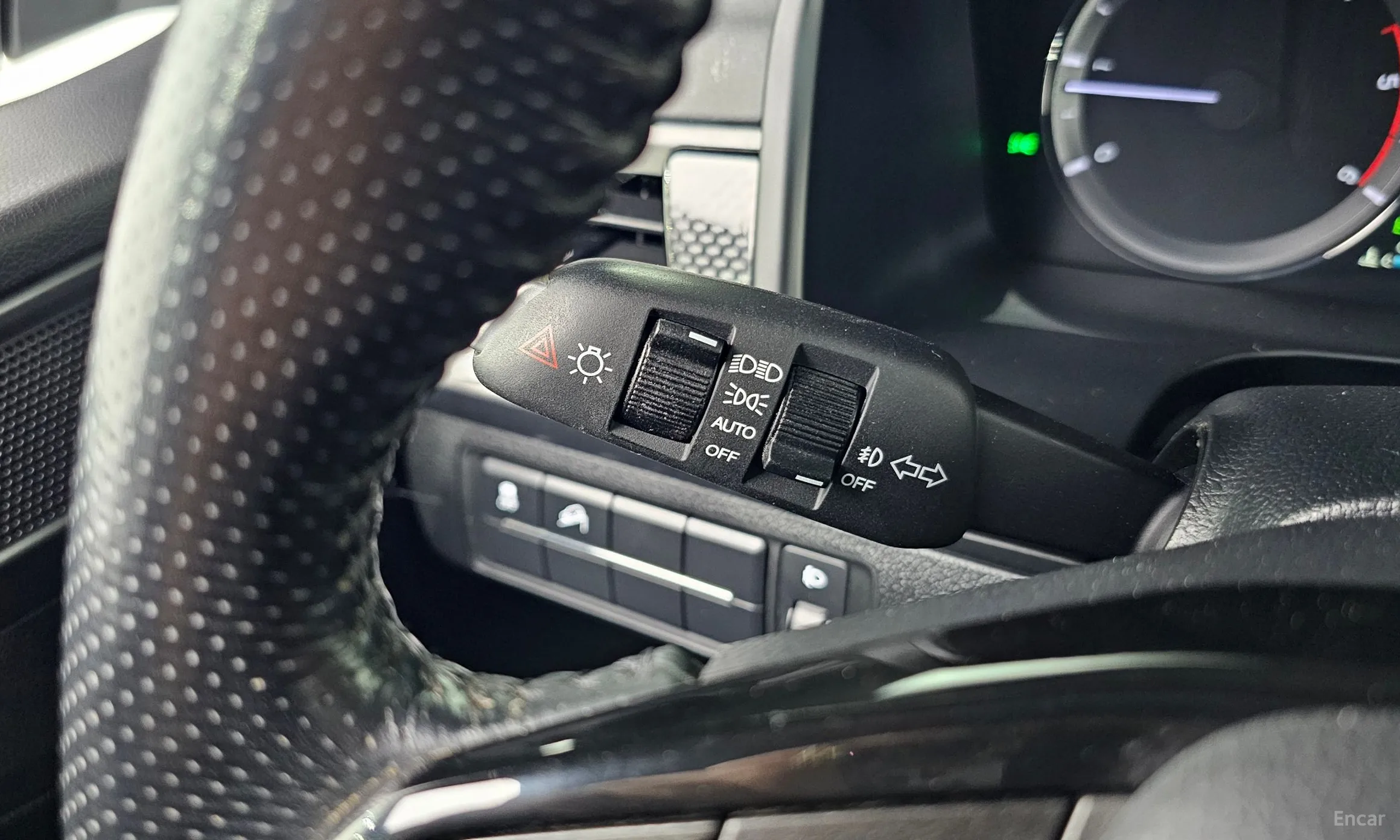 KG Mobility (SsangYong) Rexton Sports превью 15