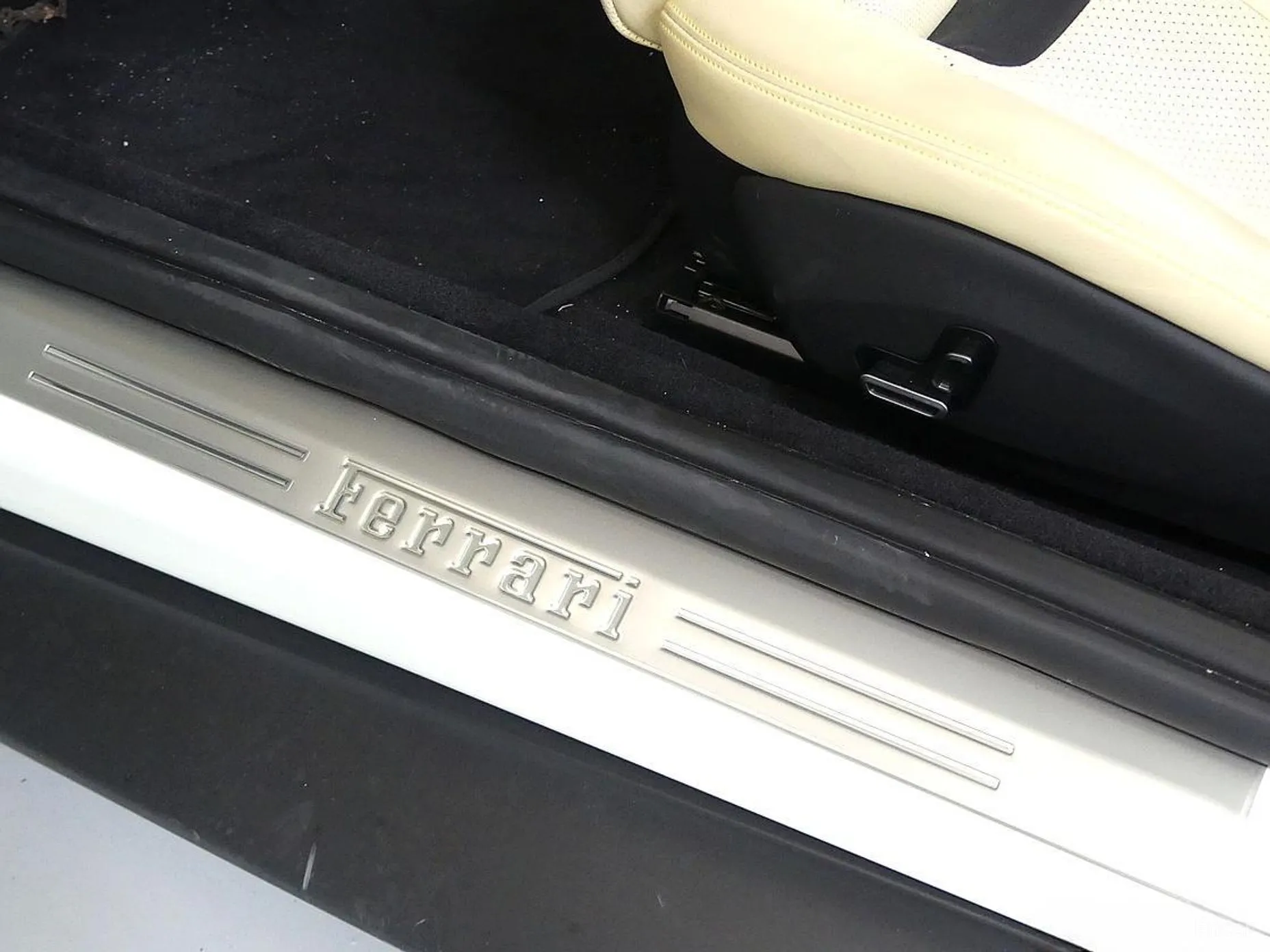 Ferrari rome превью 17