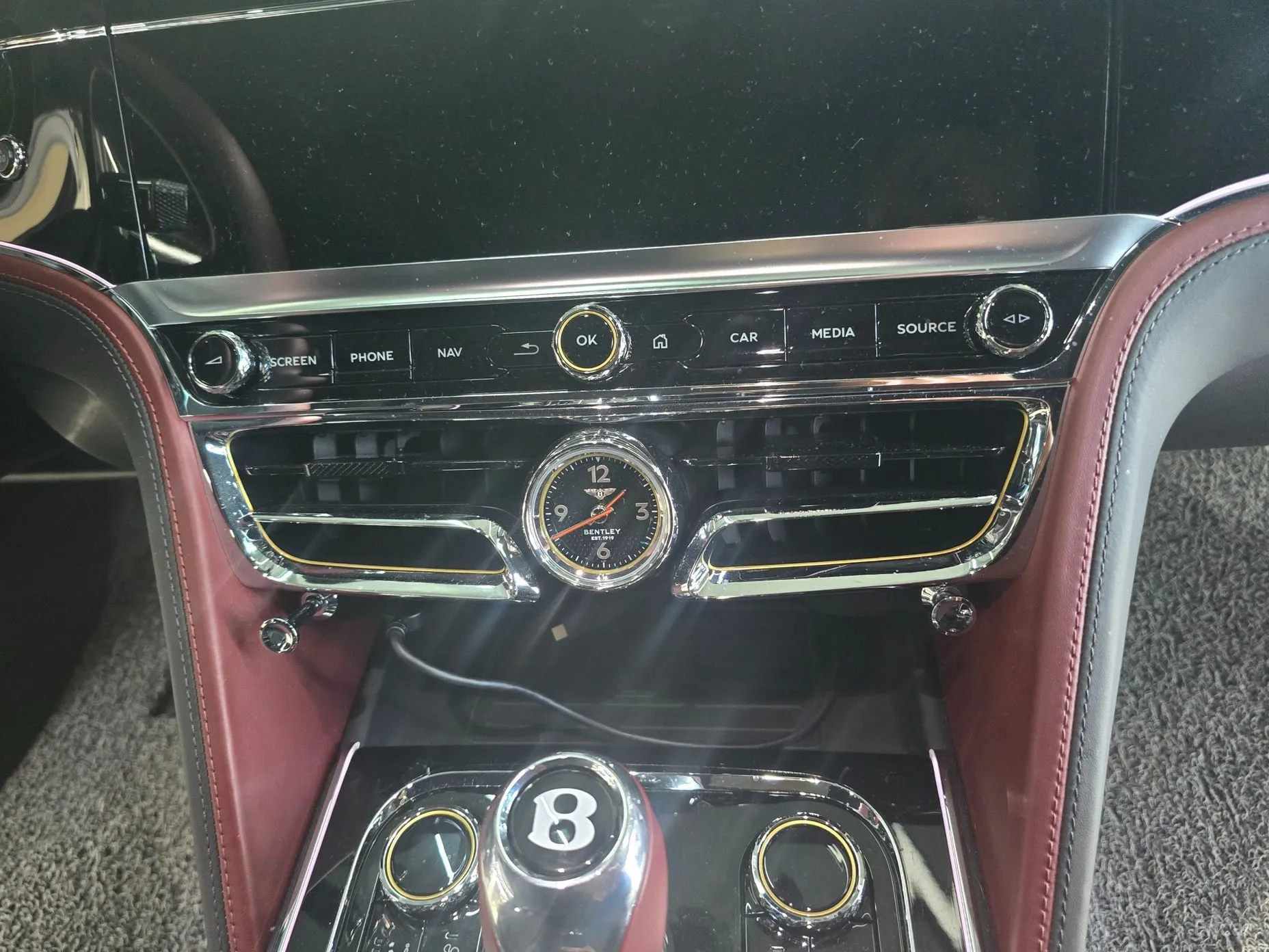 Bentley Flying Spur 3rd Generation превью 15