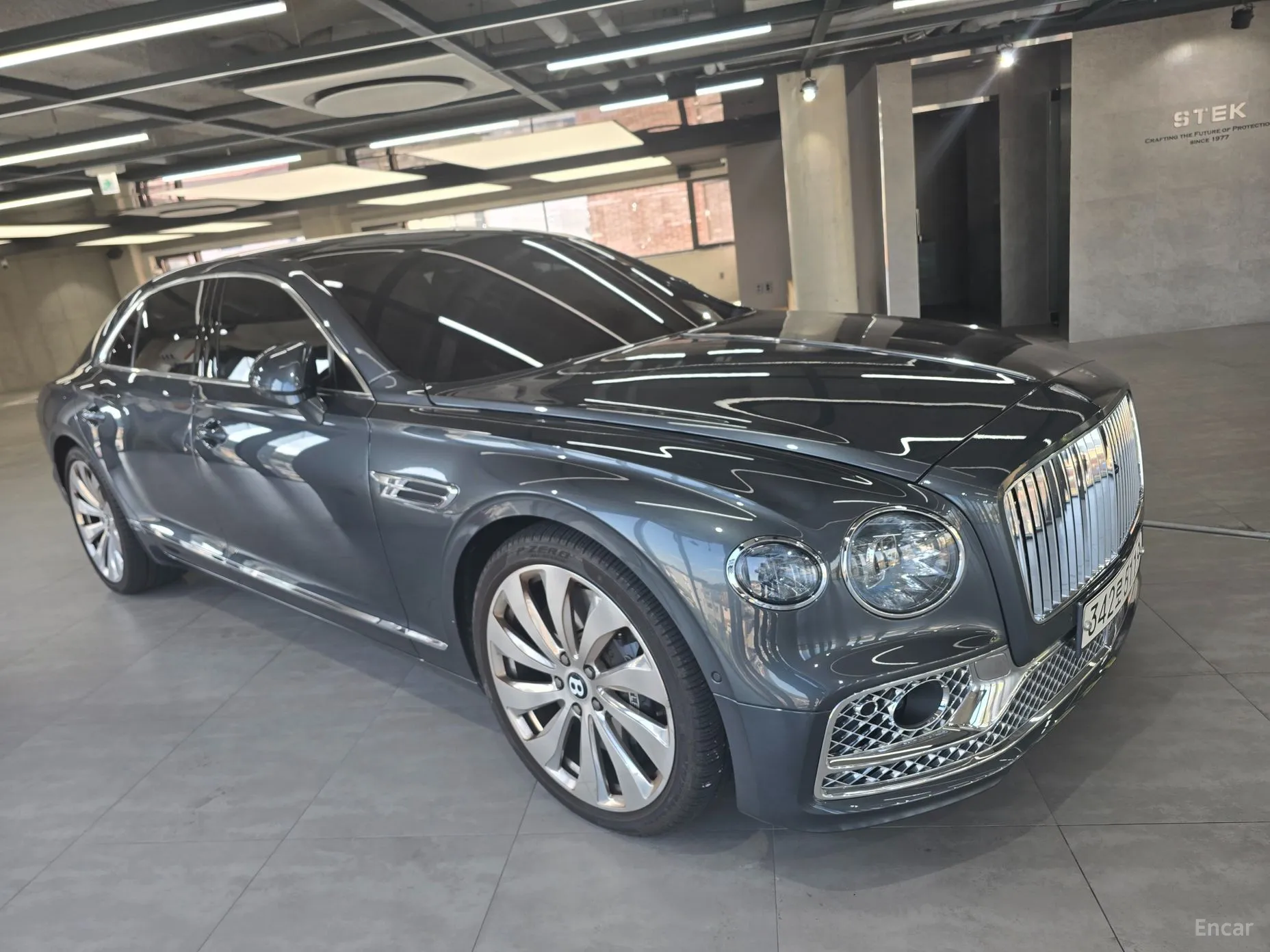 Bentley Flying Spur 3rd Generation превью 3