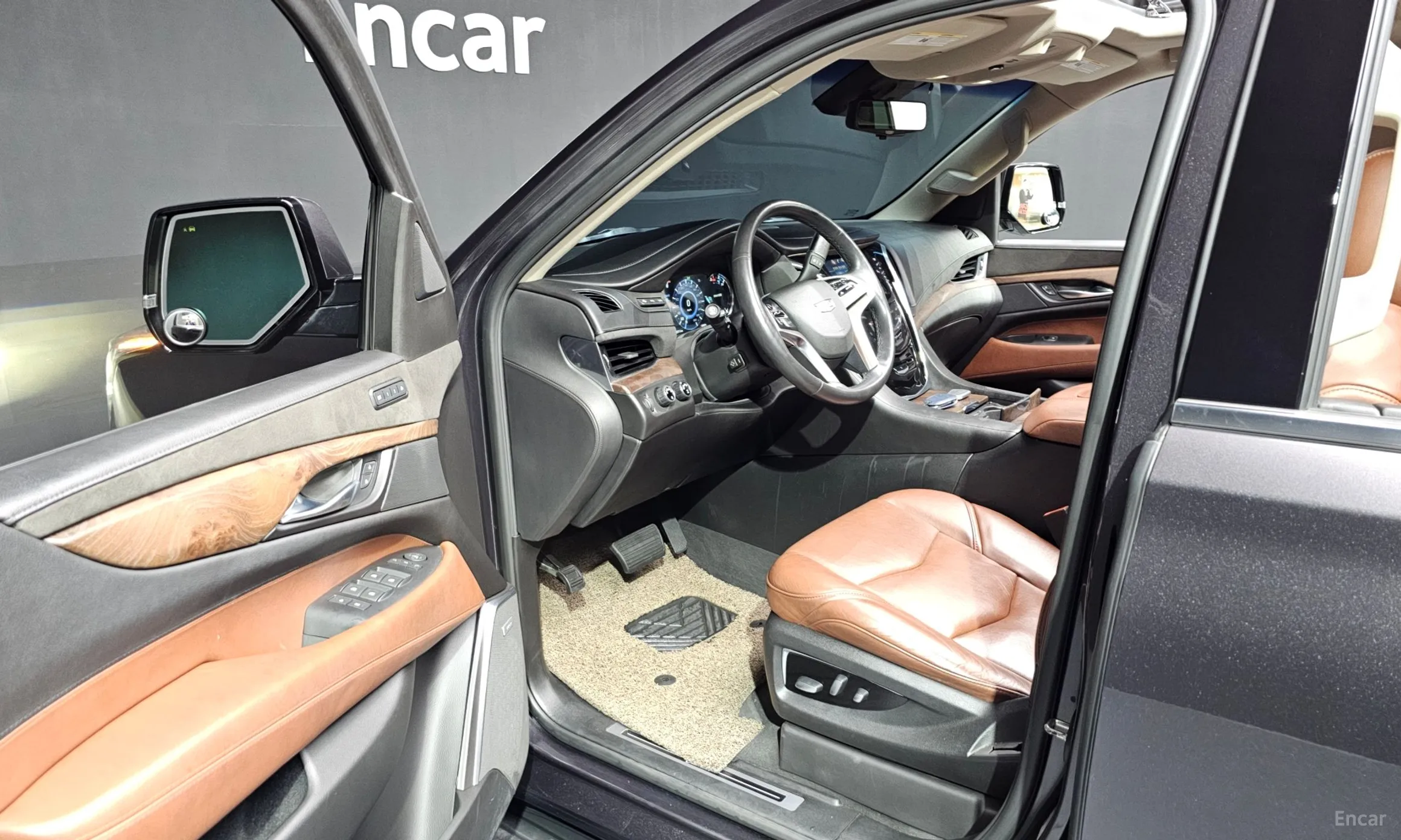 Cadillac Escalade превью 10