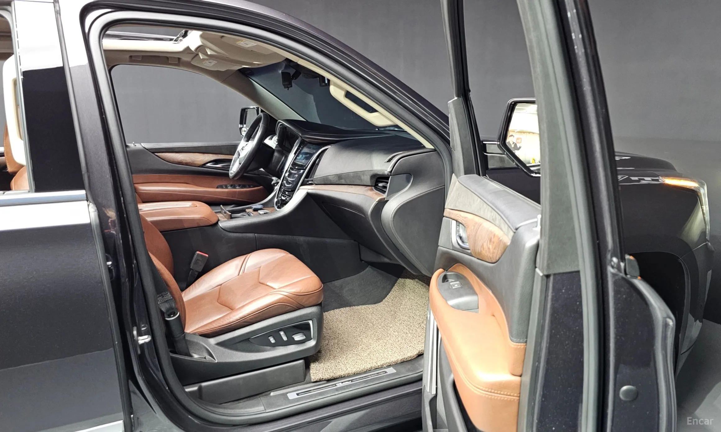 Cadillac Escalade превью 11