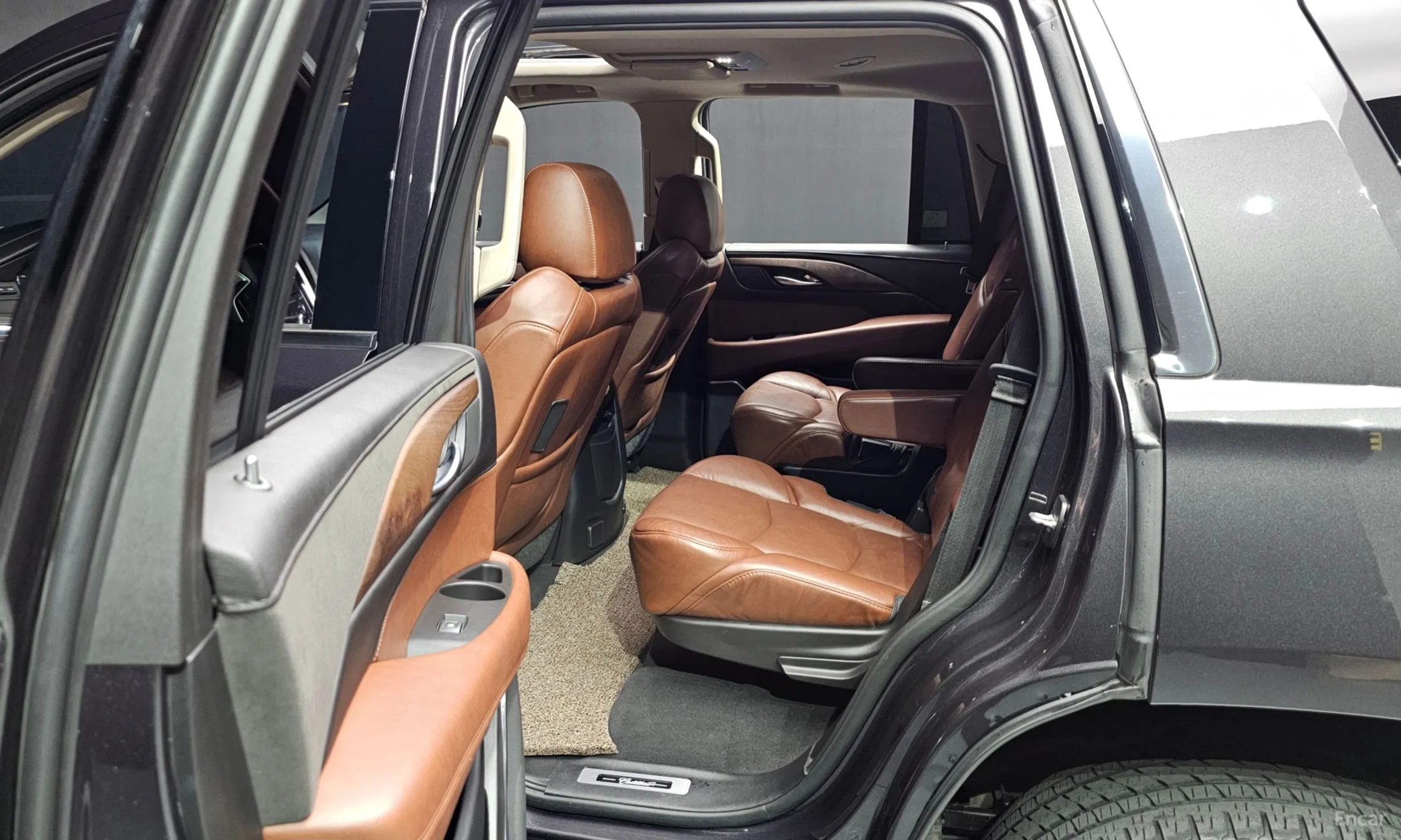 Cadillac Escalade превью 12
