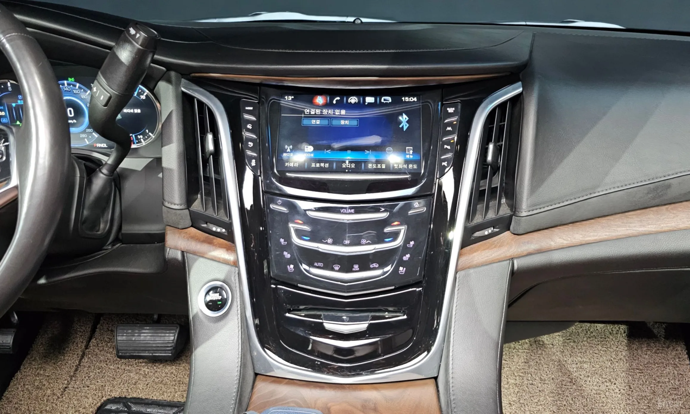 Cadillac Escalade превью 14