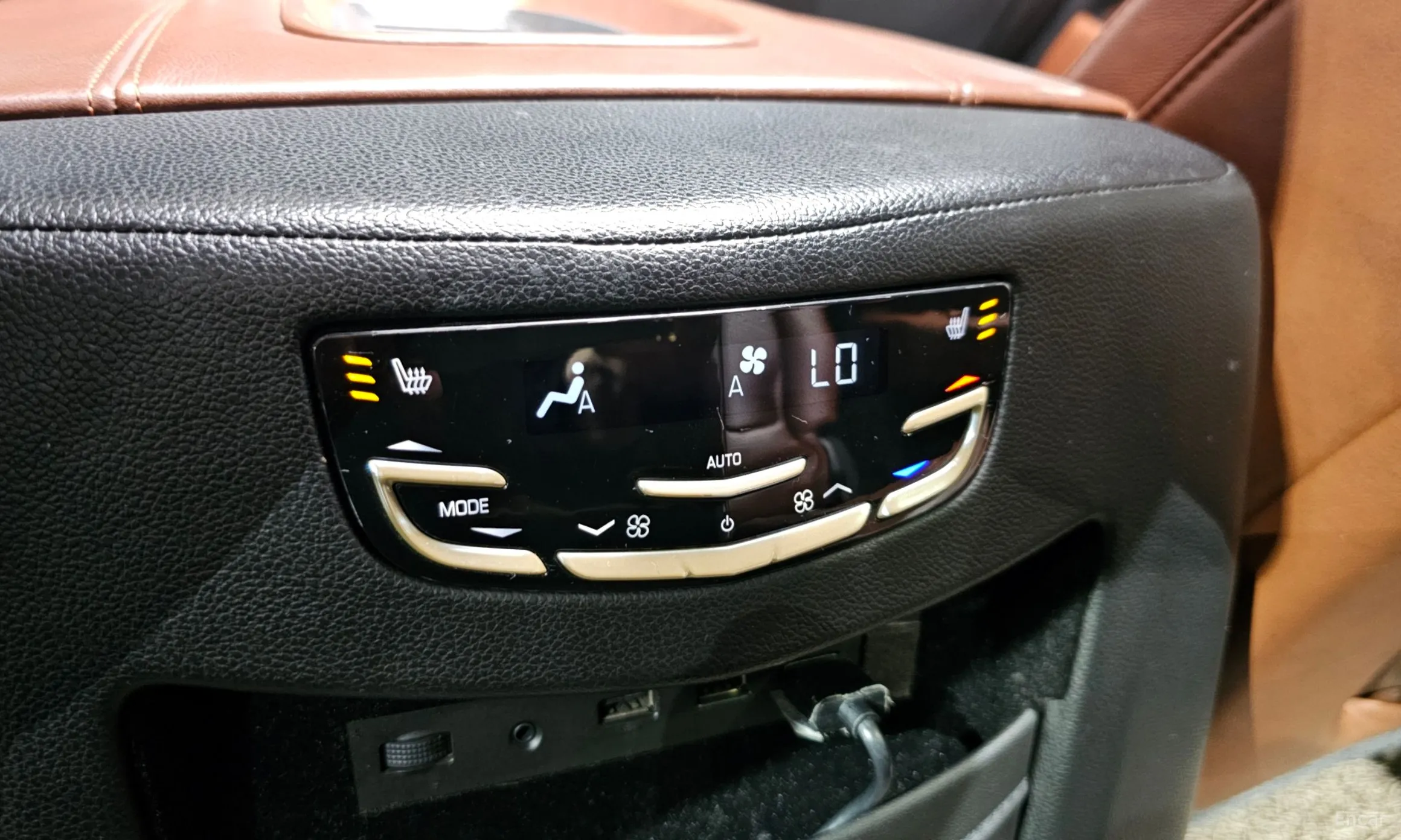 Cadillac Escalade превью 17