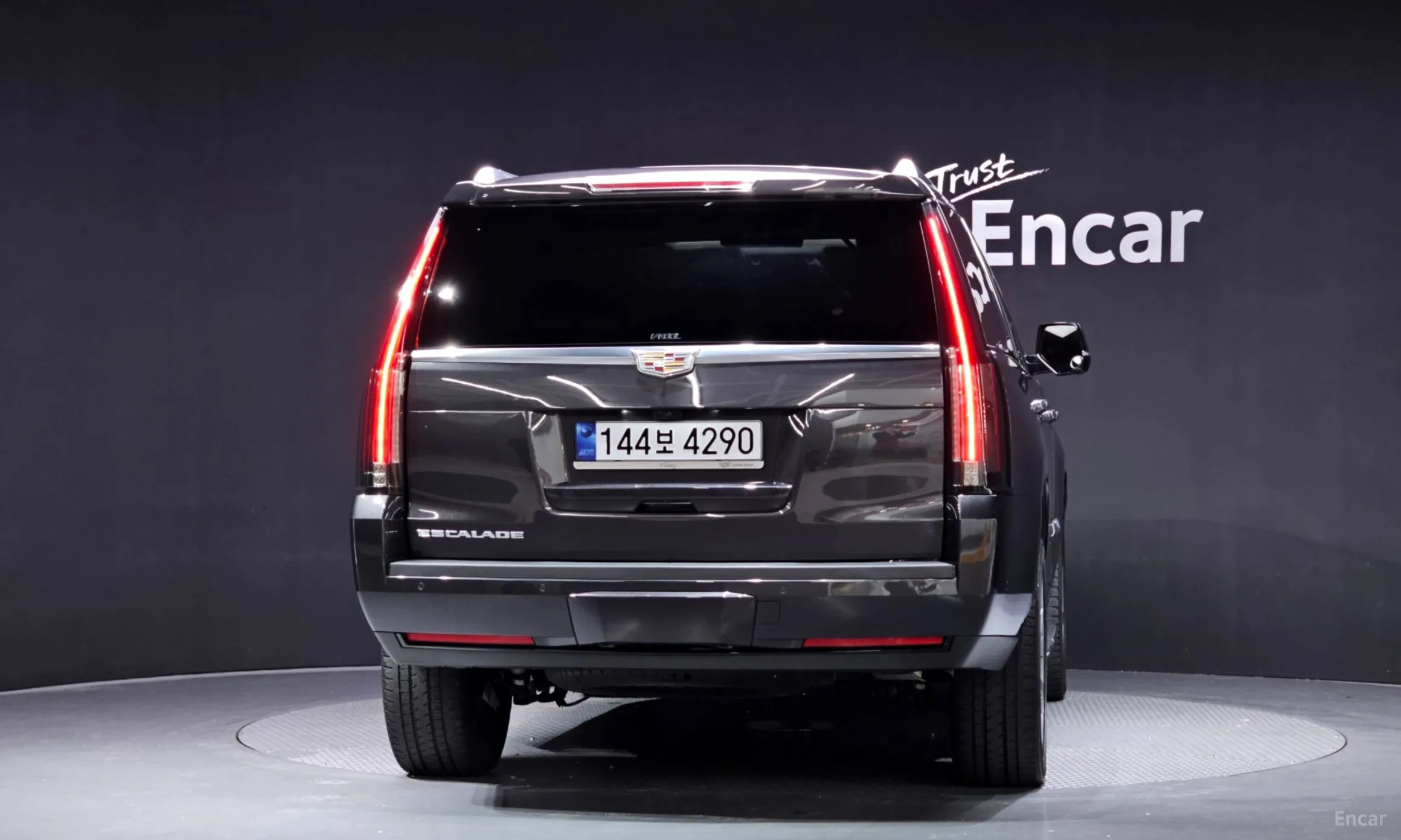 Cadillac Escalade превью 4