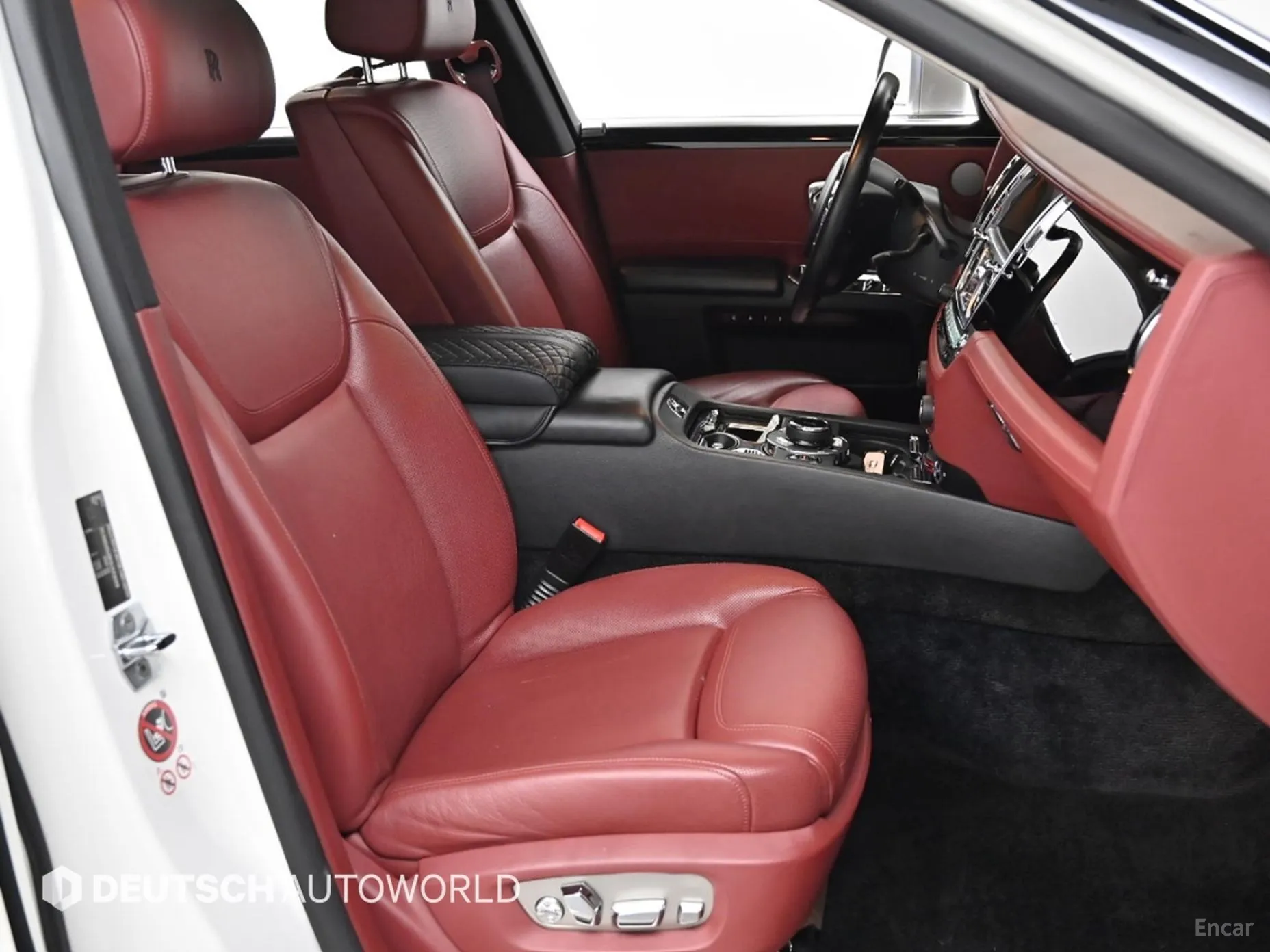 Rolls-Royce Ghost превью 10