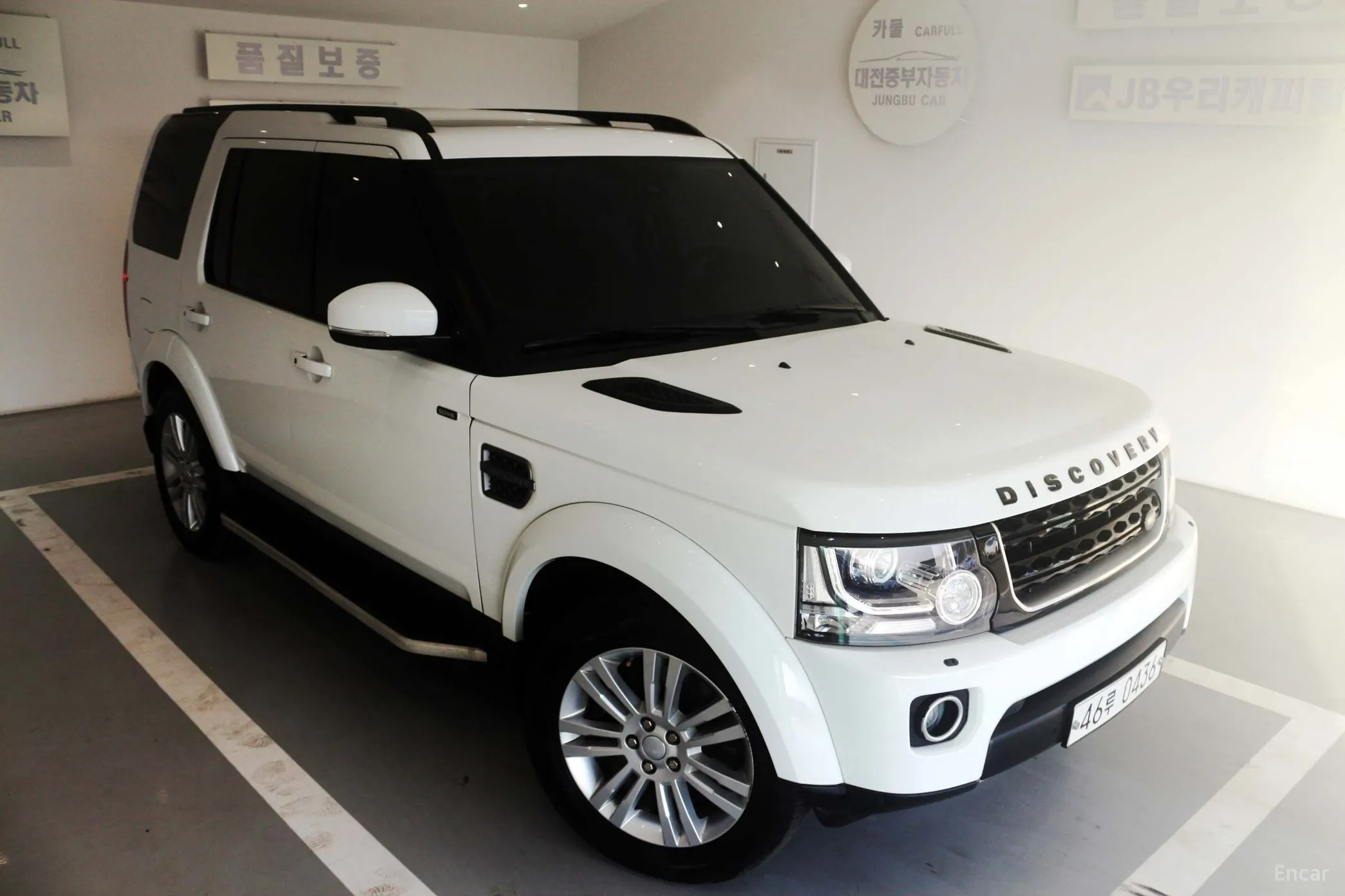 Land Rover Discovery 4 превью 12