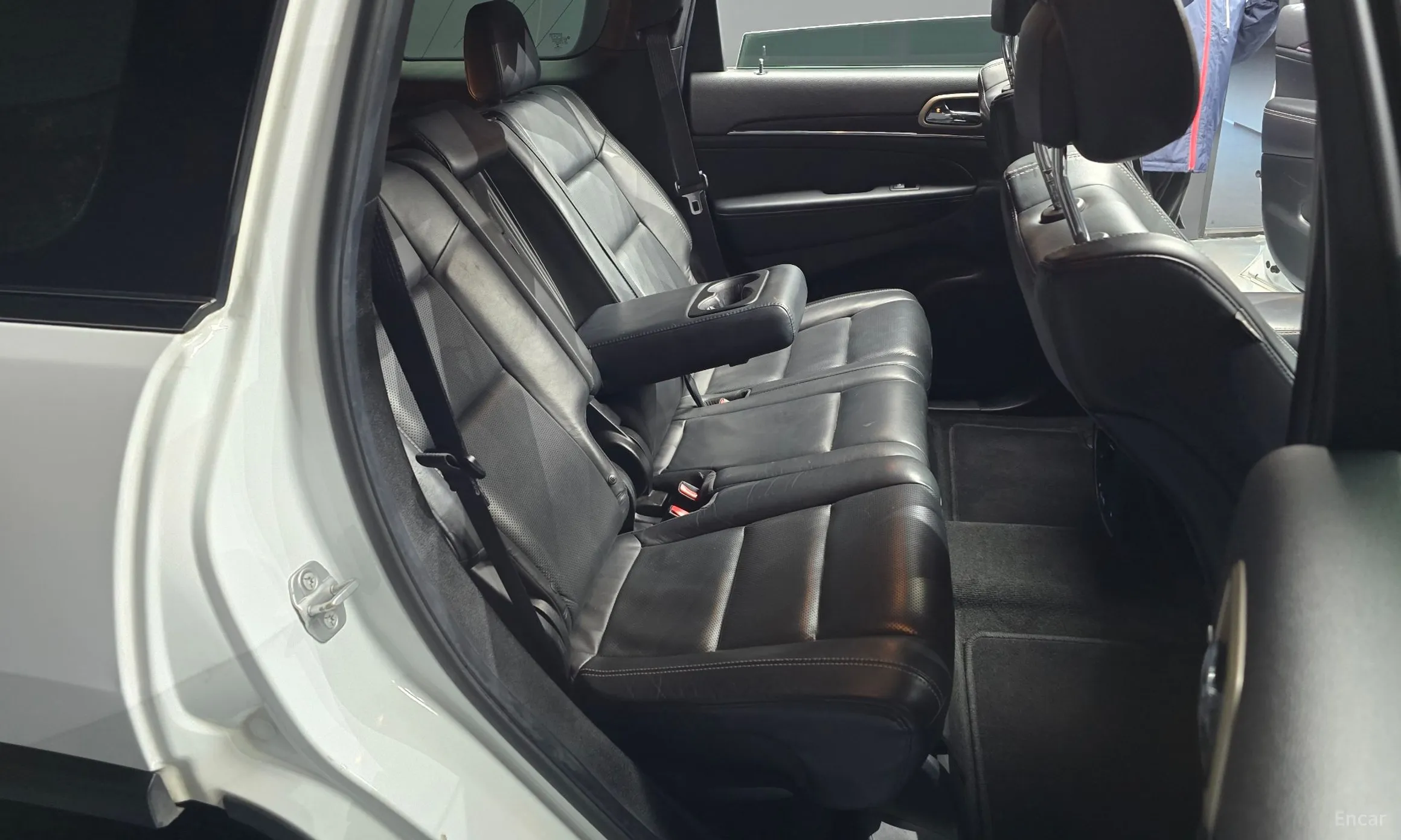 Jeep Grand Cherokee превью 12