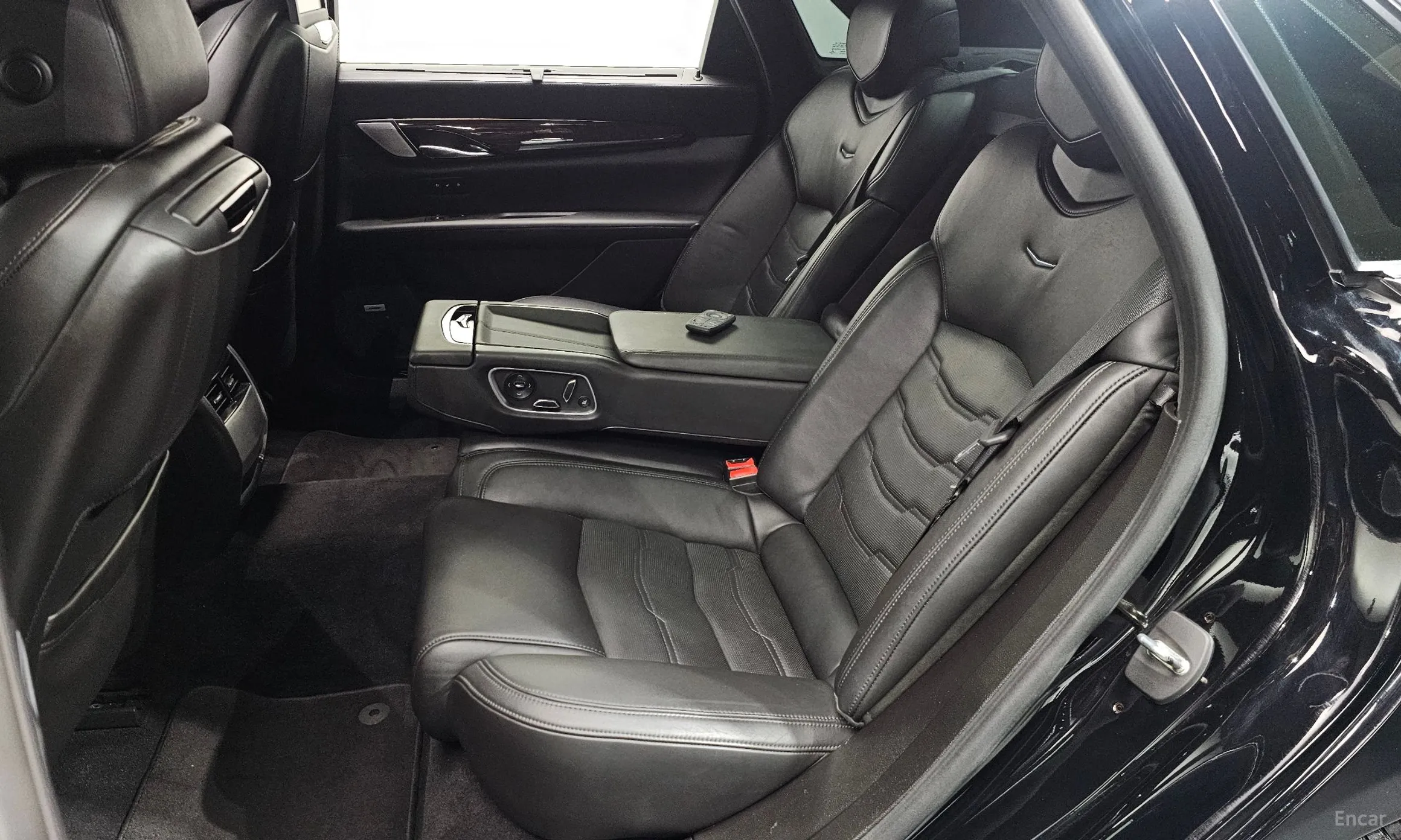 Cadillac CT6 превью 12