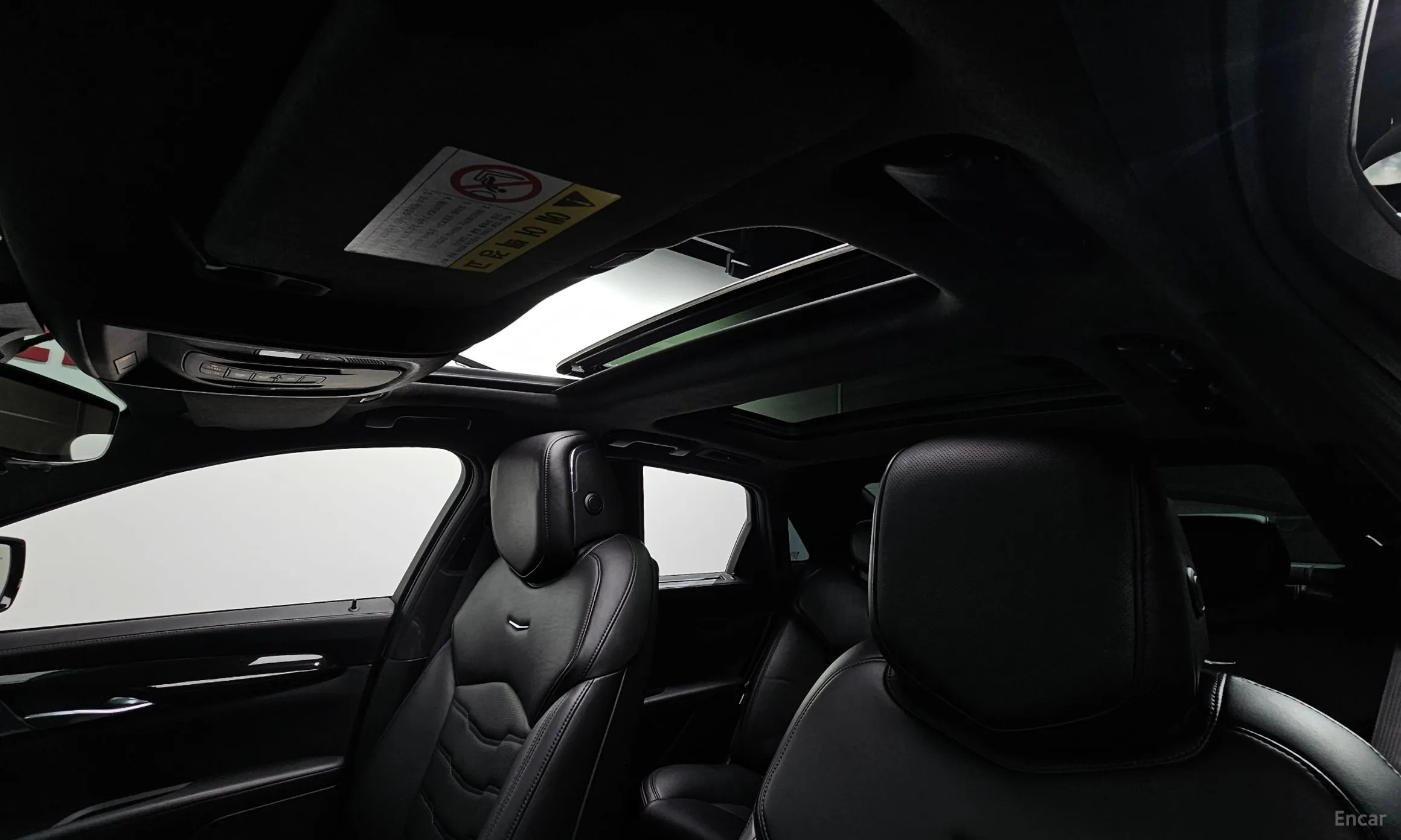 Cadillac CT6 превью 18