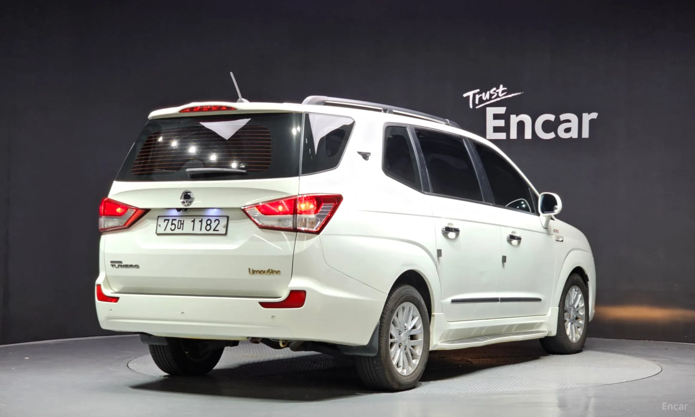KG Mobility (SsangYong) Korando Turismo превью 2