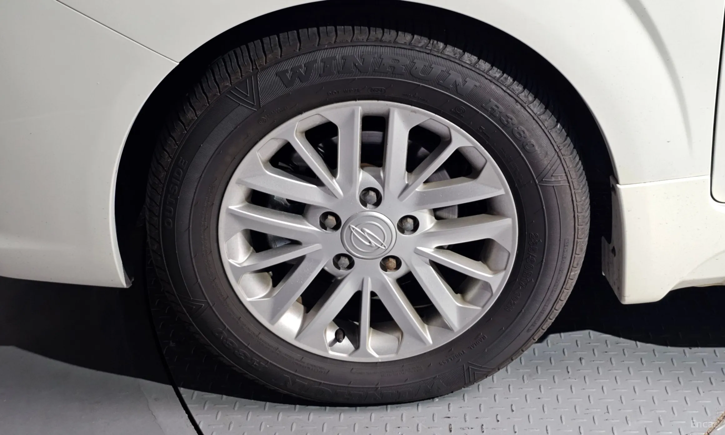 KG Mobility (SsangYong) Korando Turismo превью 5