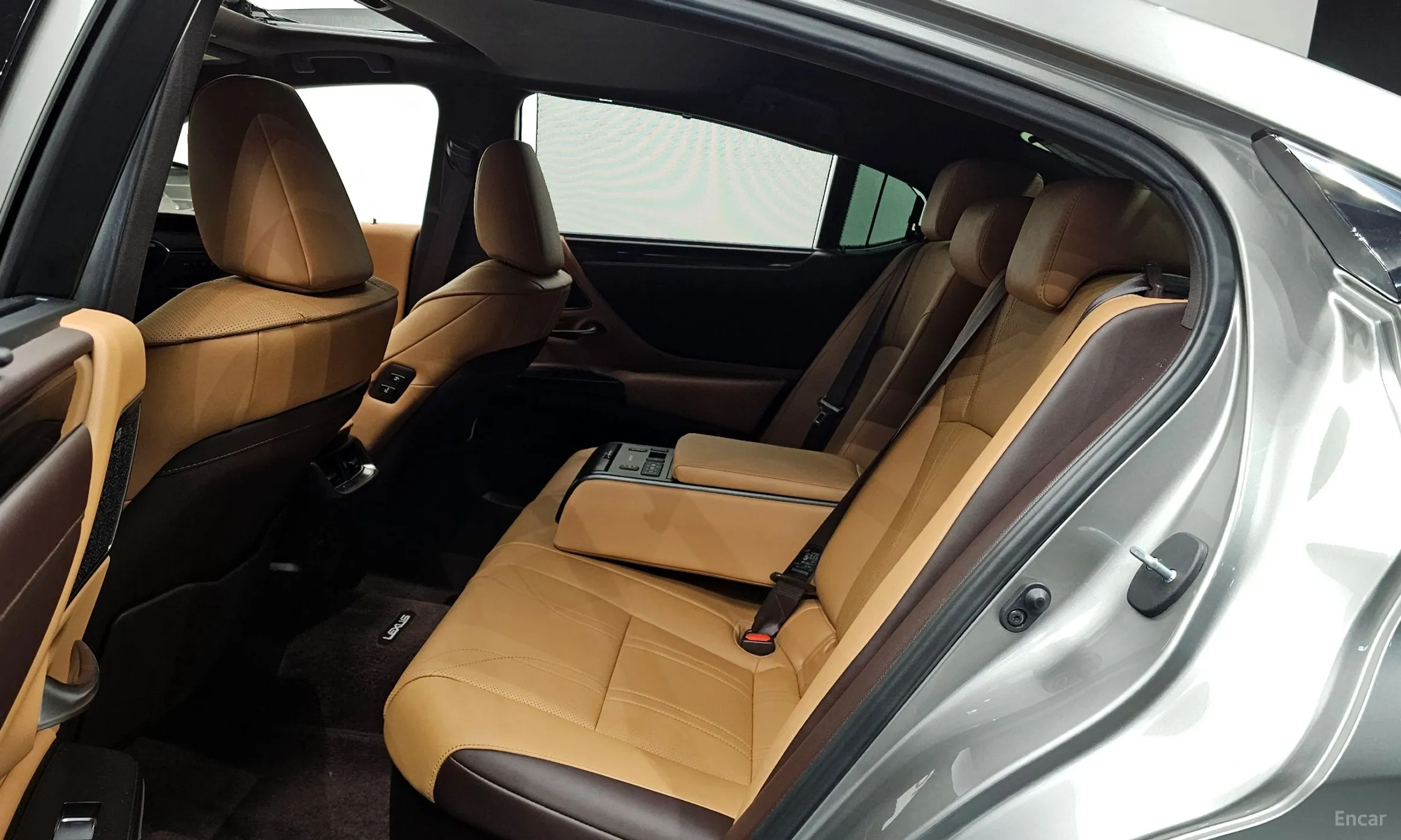 Lexus ES300h 7th Generation превью 12