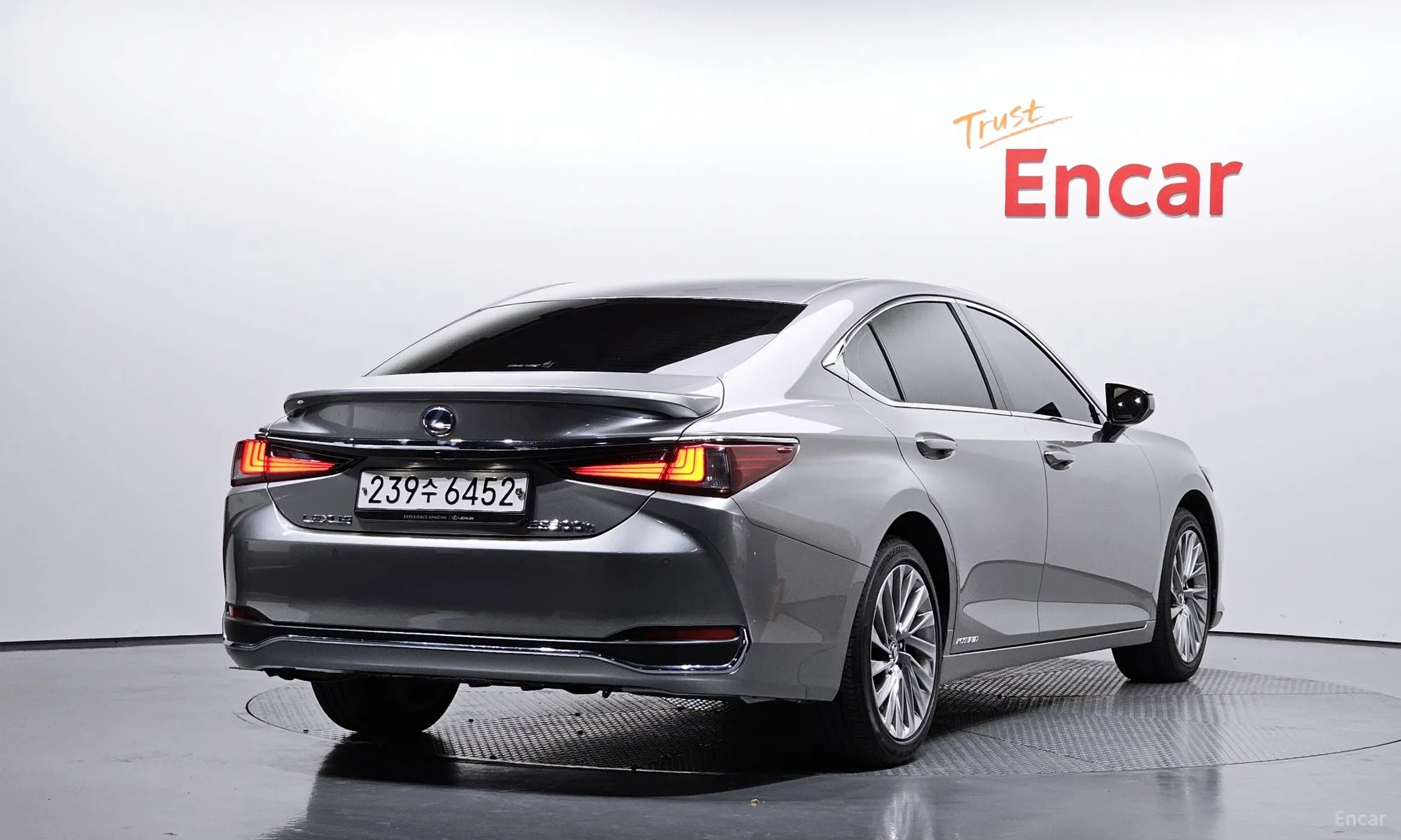 Lexus ES300h 7th Generation