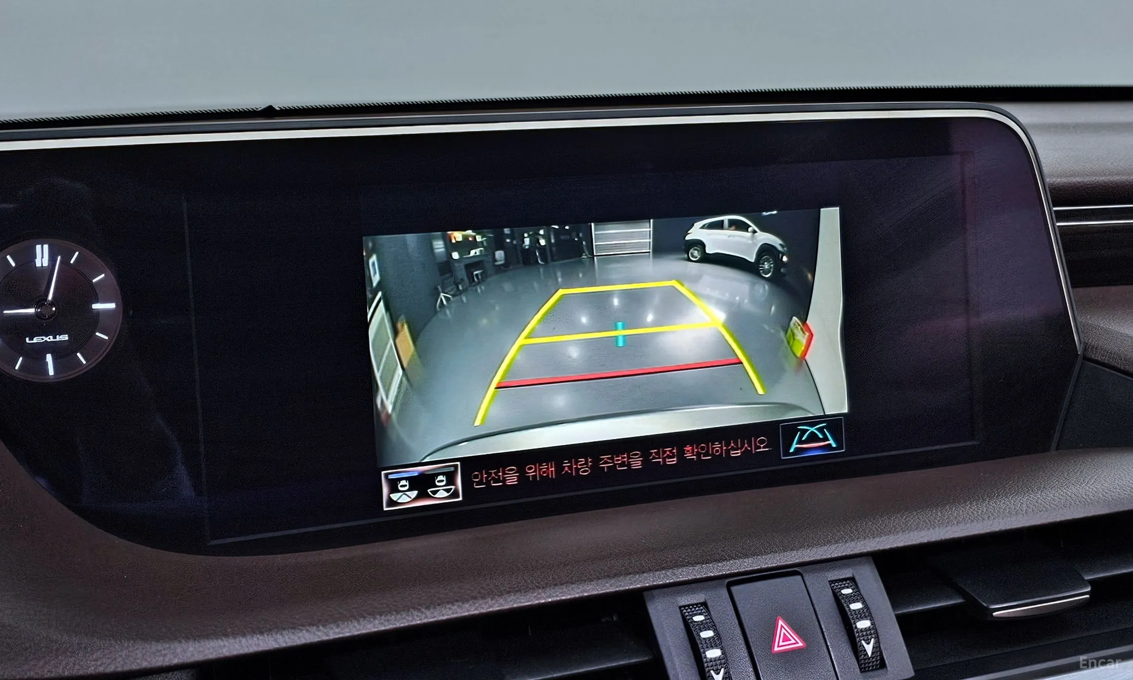 Lexus ES300h 7th Generation превью 16