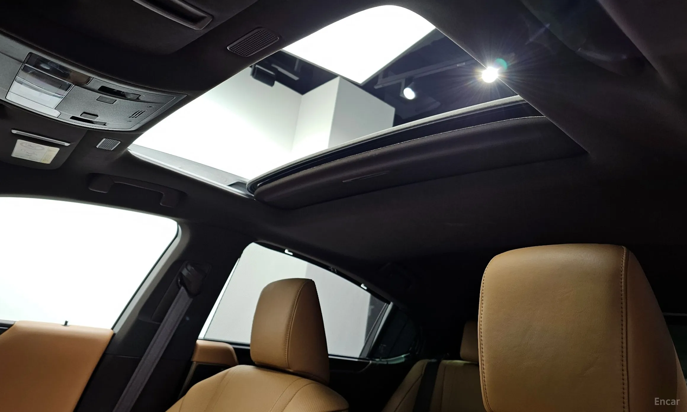 Lexus ES300h 7th Generation превью 18