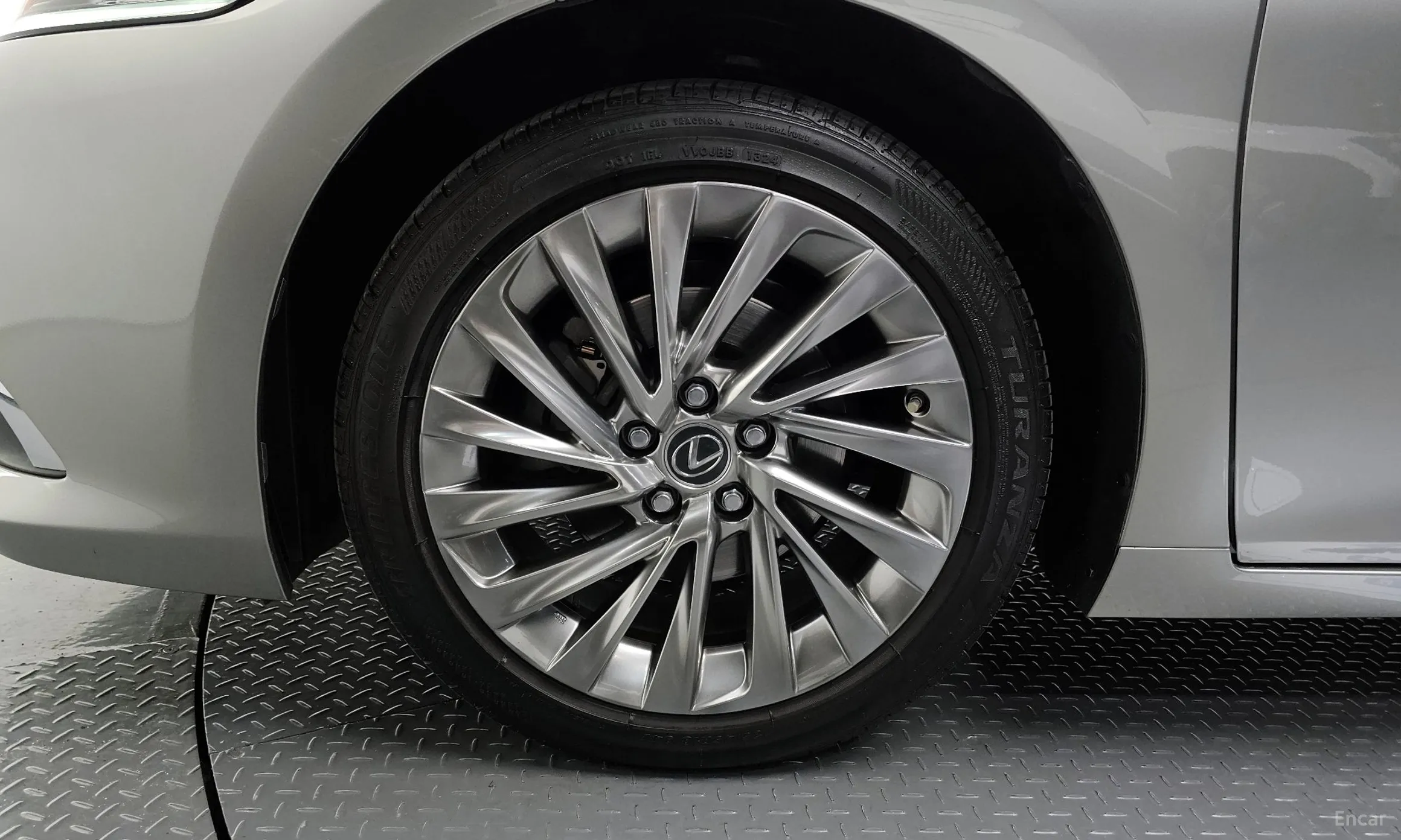 Lexus ES300h 7th Generation превью 5