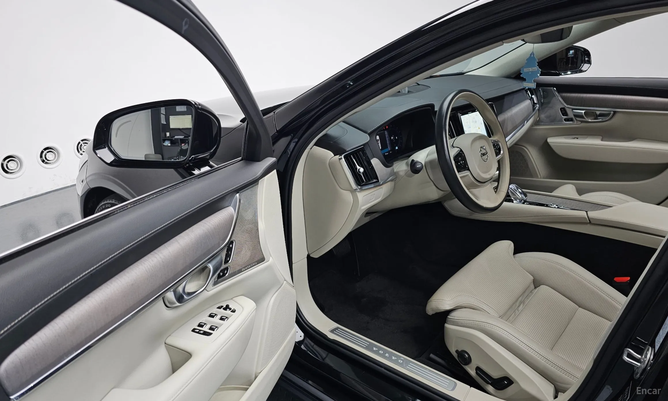 Volvo S90 превью 11