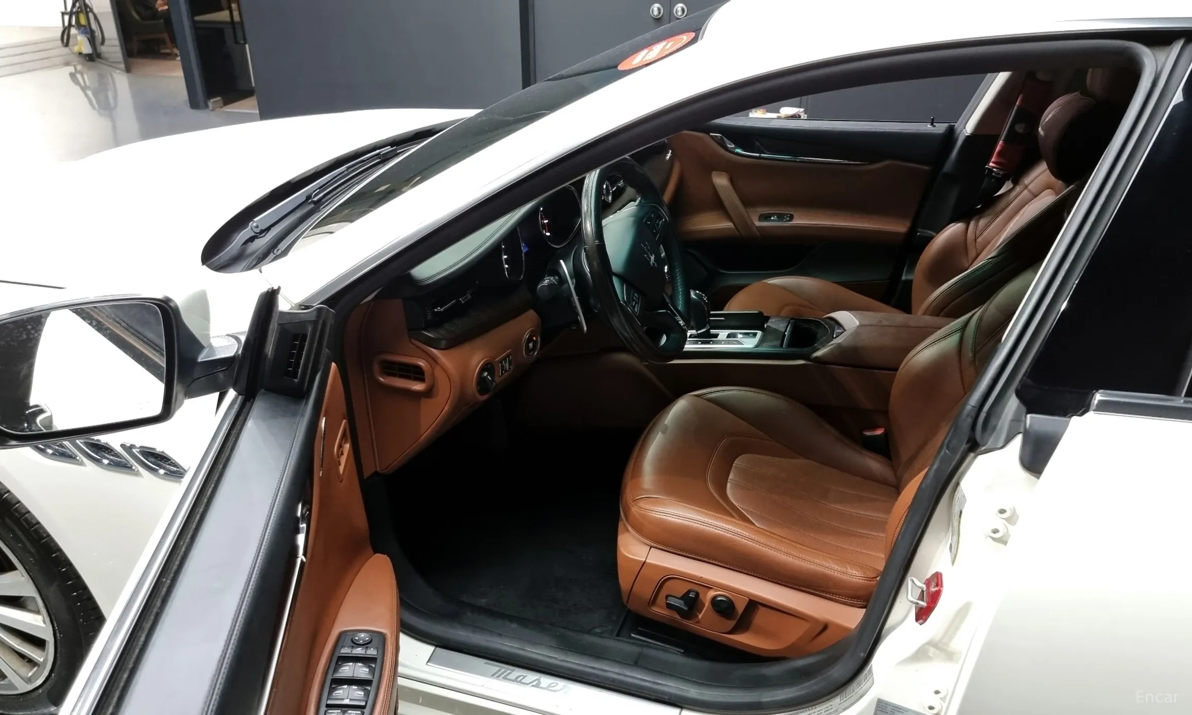 Maserati Quattroporte превью 10