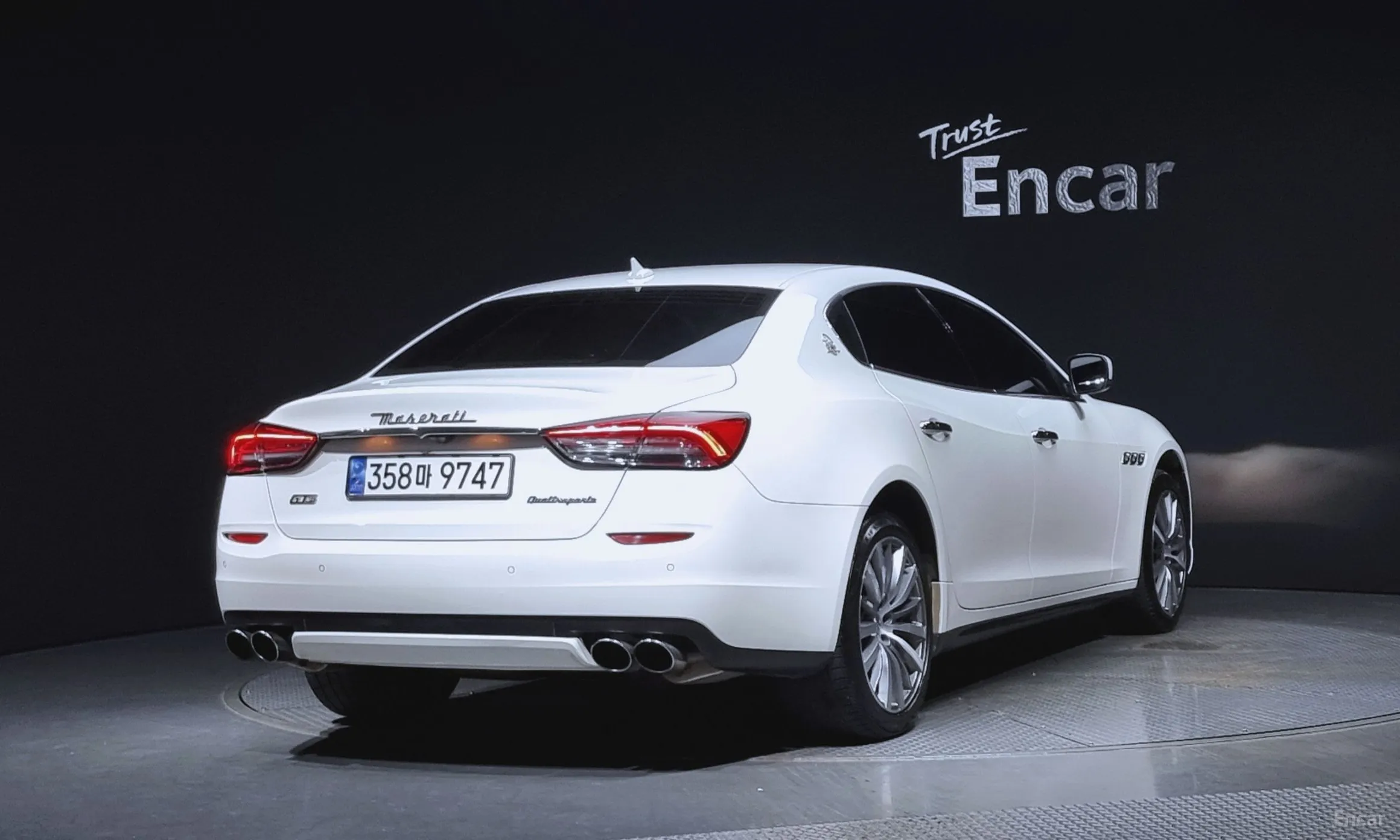 Maserati Quattroporte превью 2