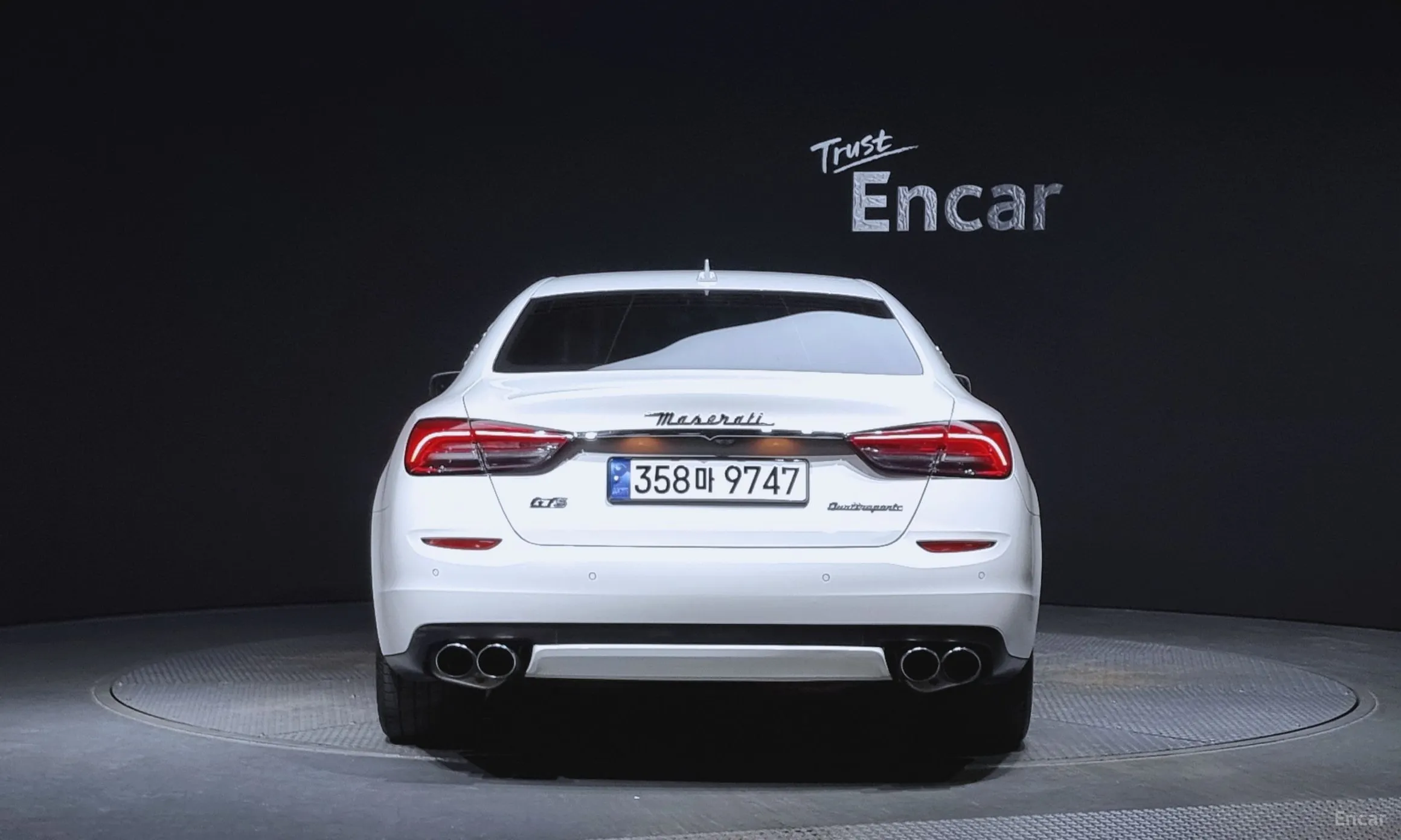 Maserati Quattroporte превью 4