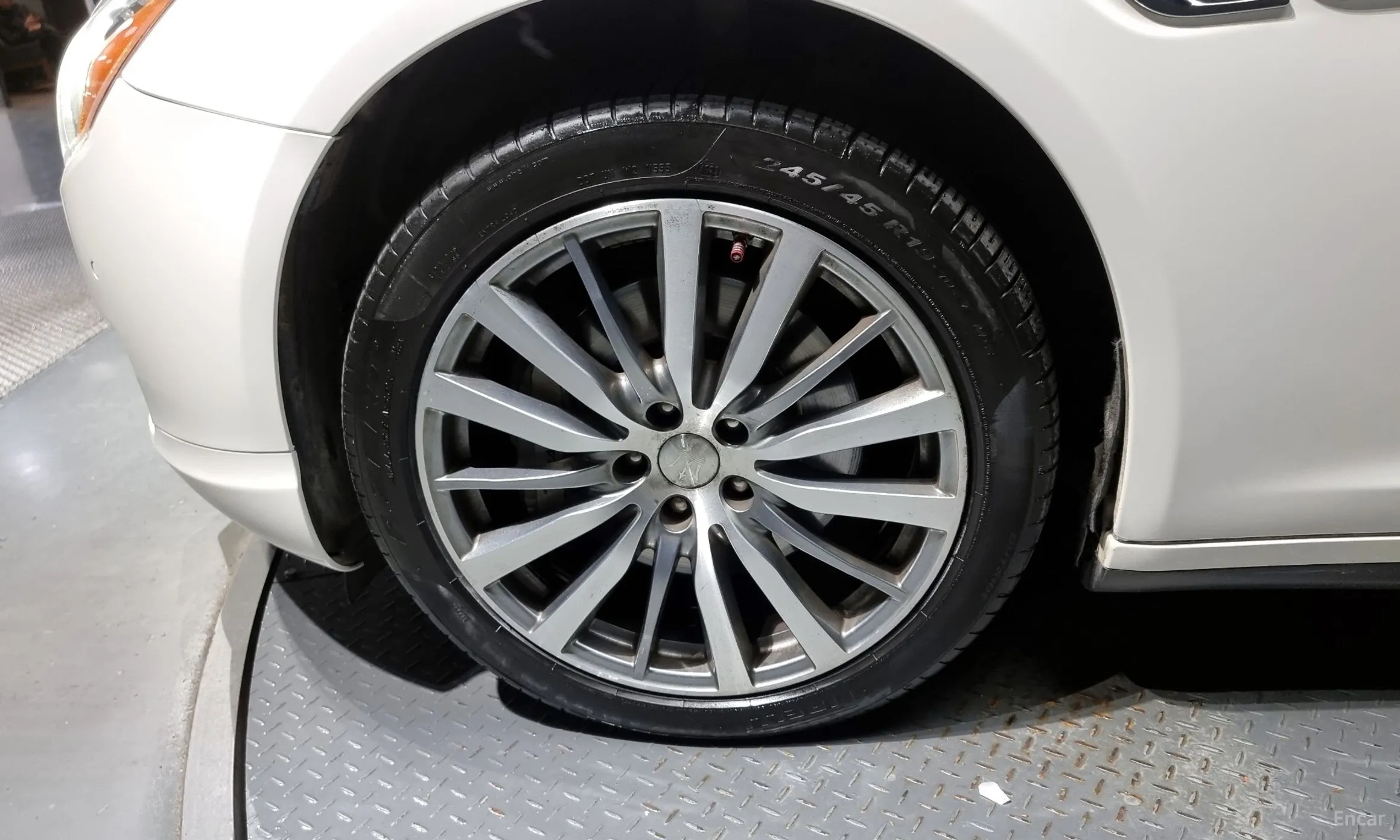 Maserati Quattroporte превью 5