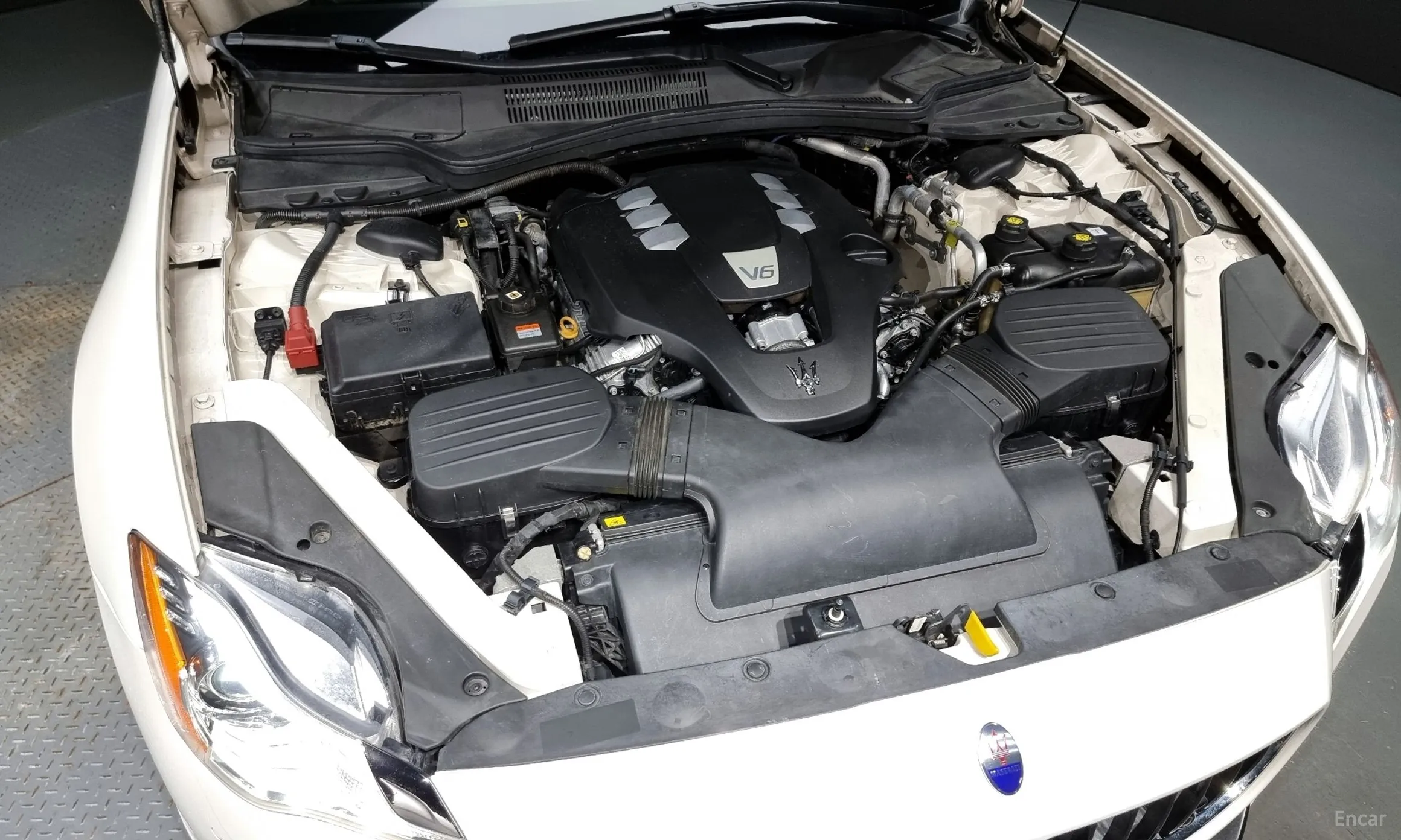 Maserati Quattroporte превью 6