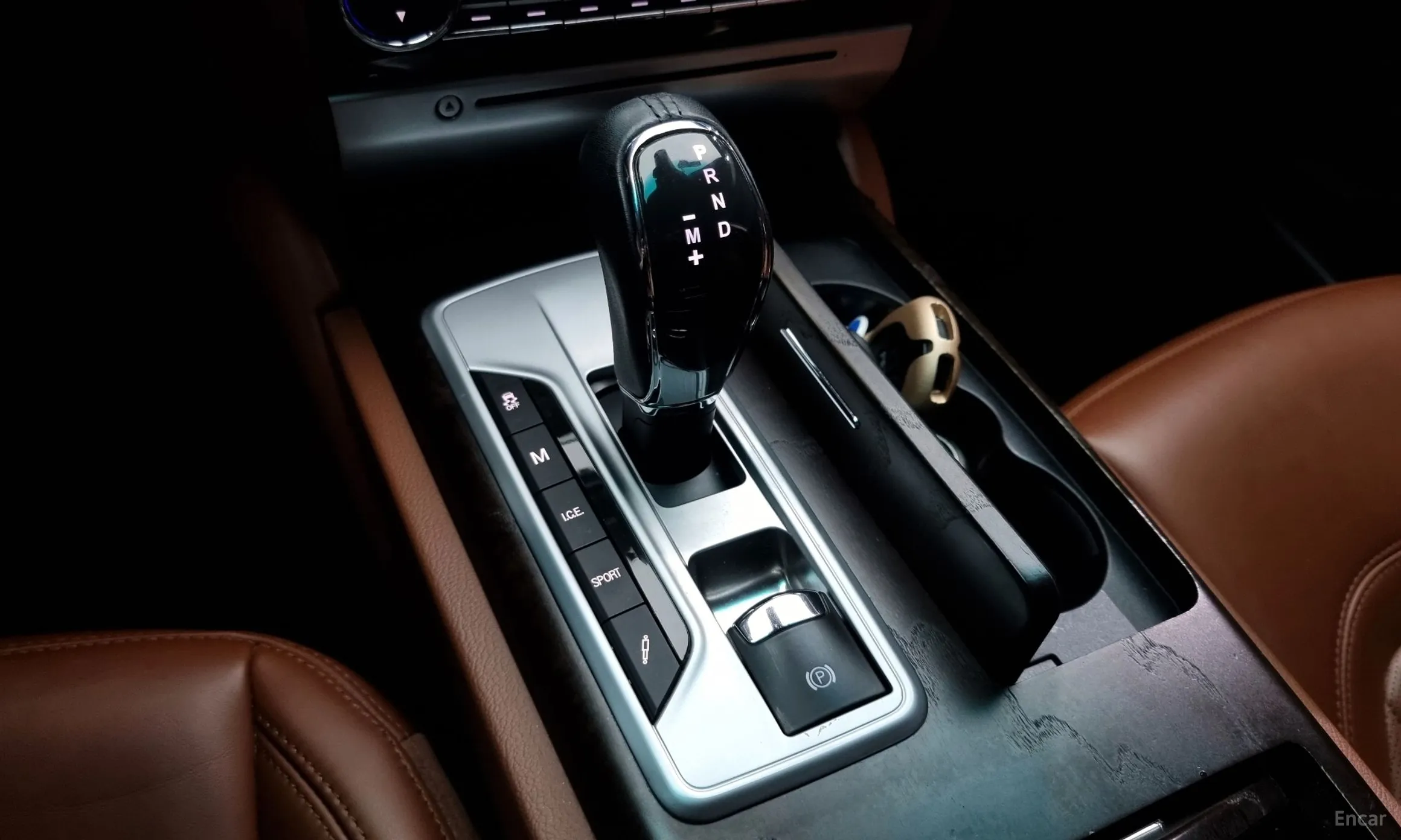 Maserati Quattroporte превью 9