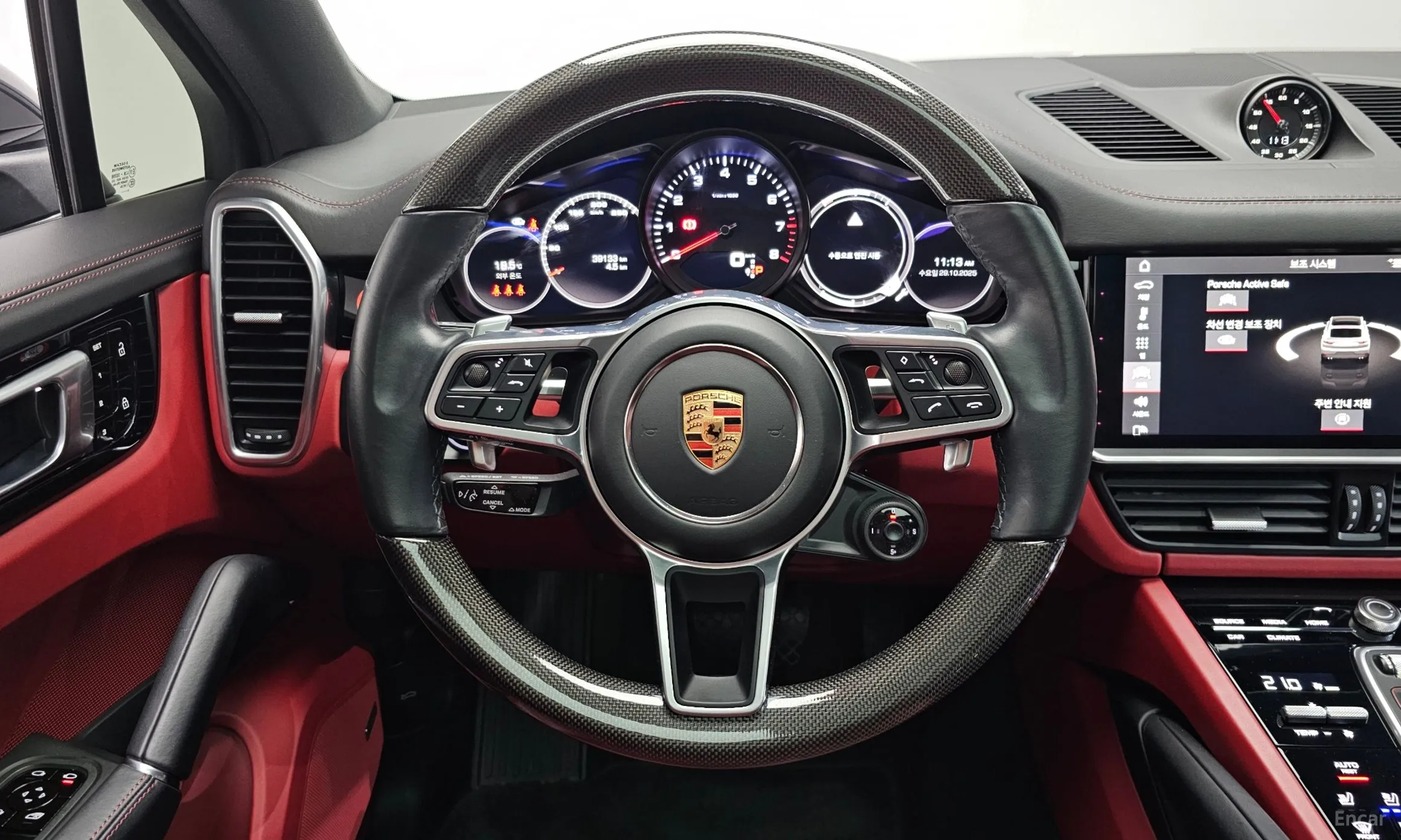 Porsche Cayenne (PO536) превью 13