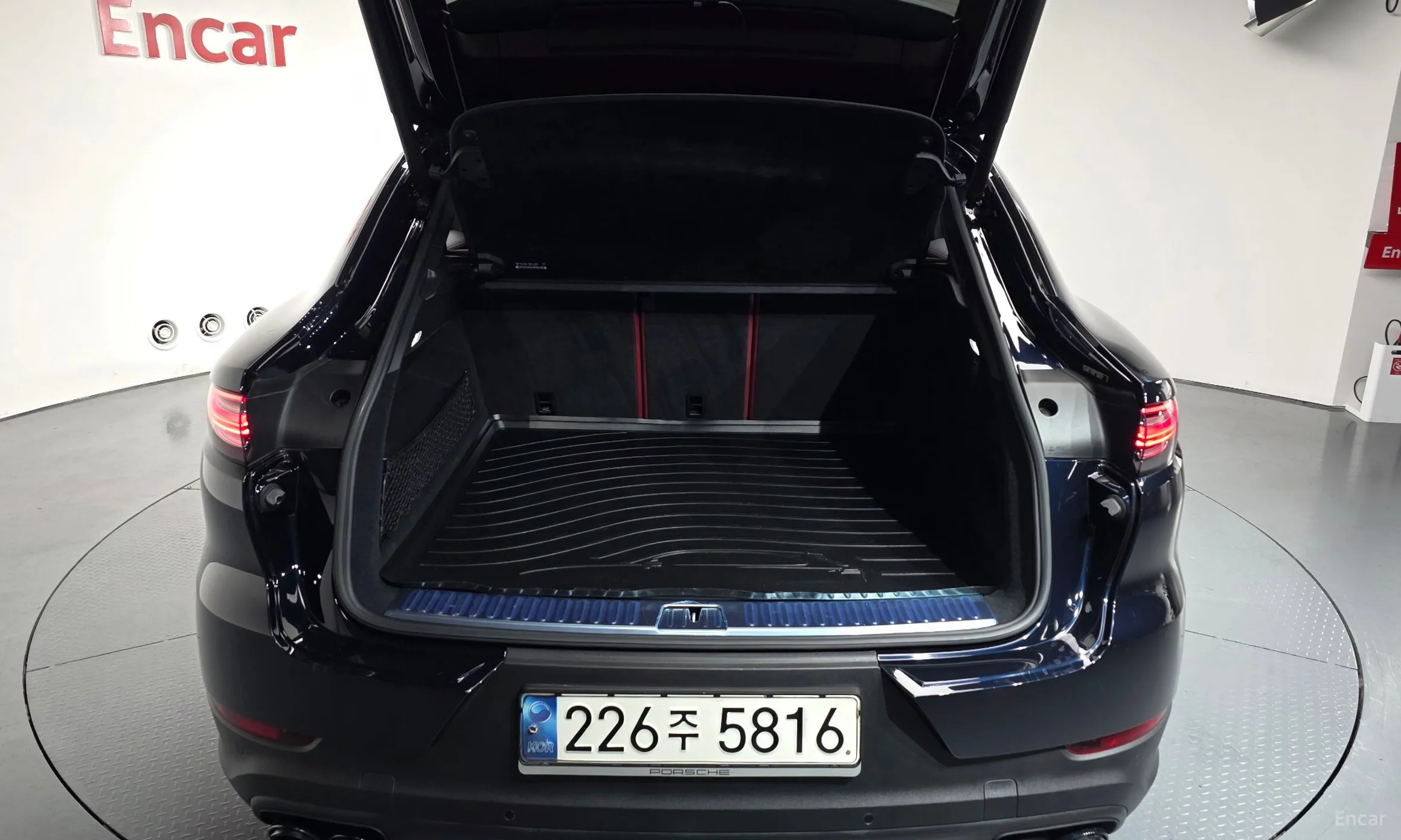 Porsche Cayenne (PO536) превью 20