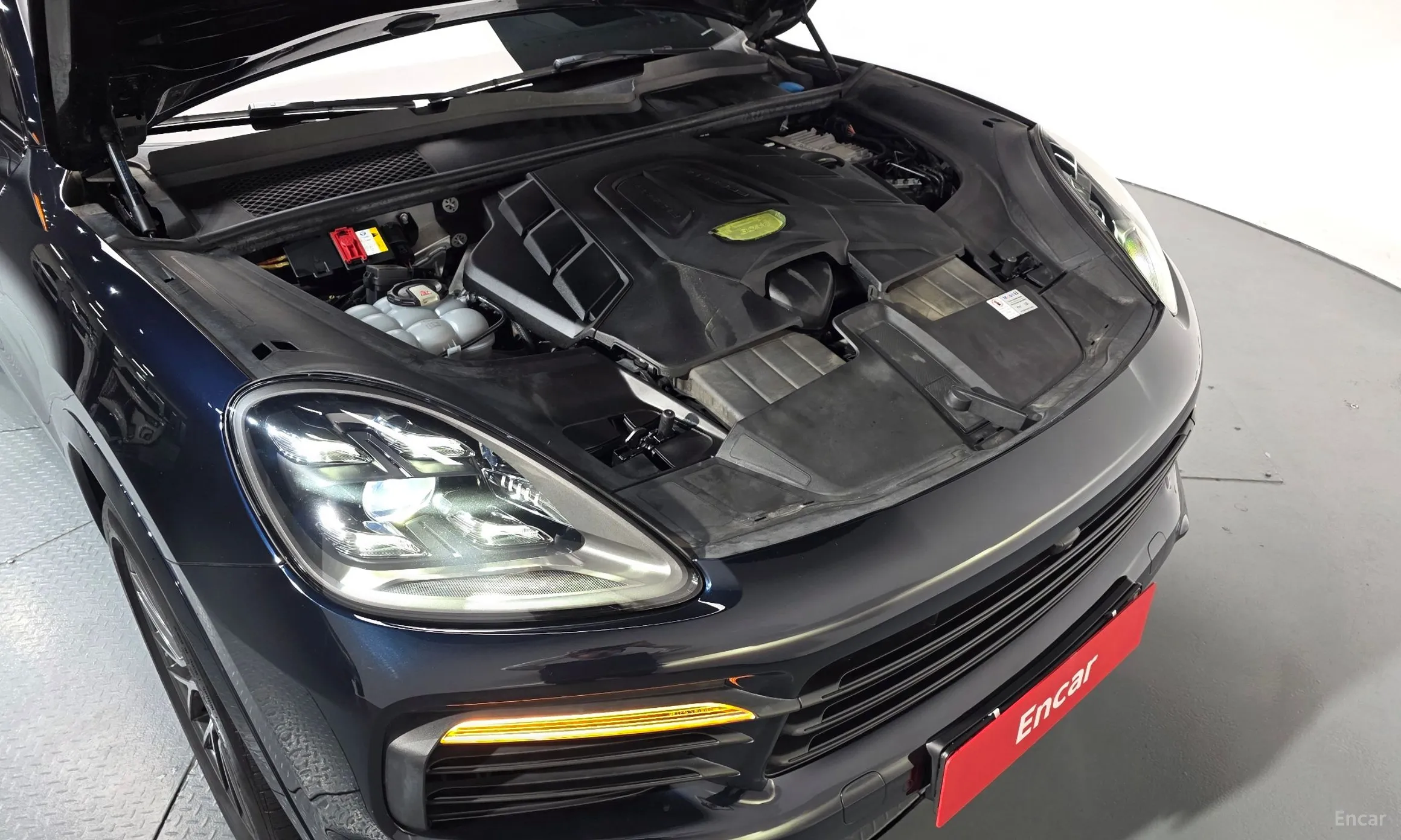 Porsche Cayenne (PO536) превью 6