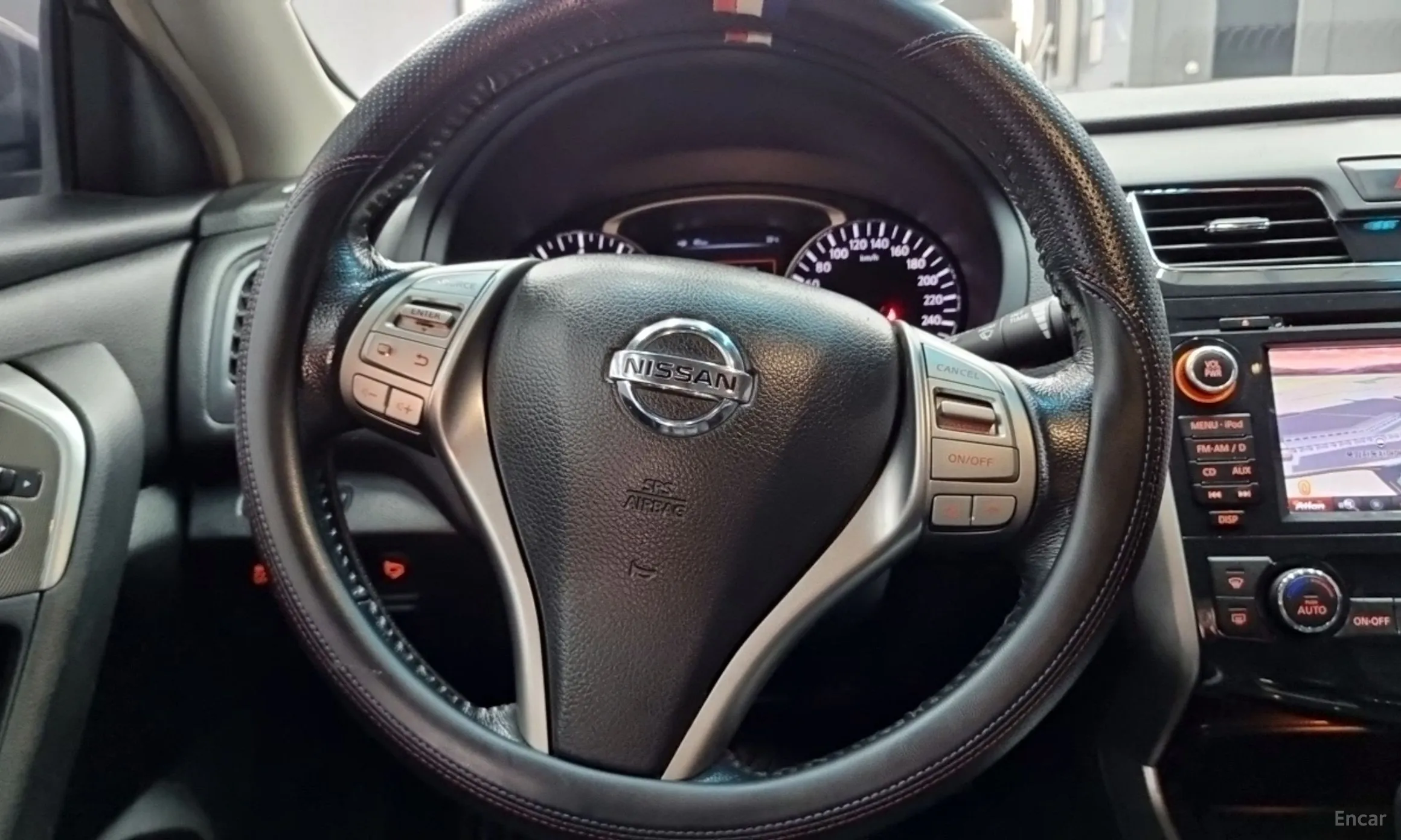 Nissan Altima превью 11