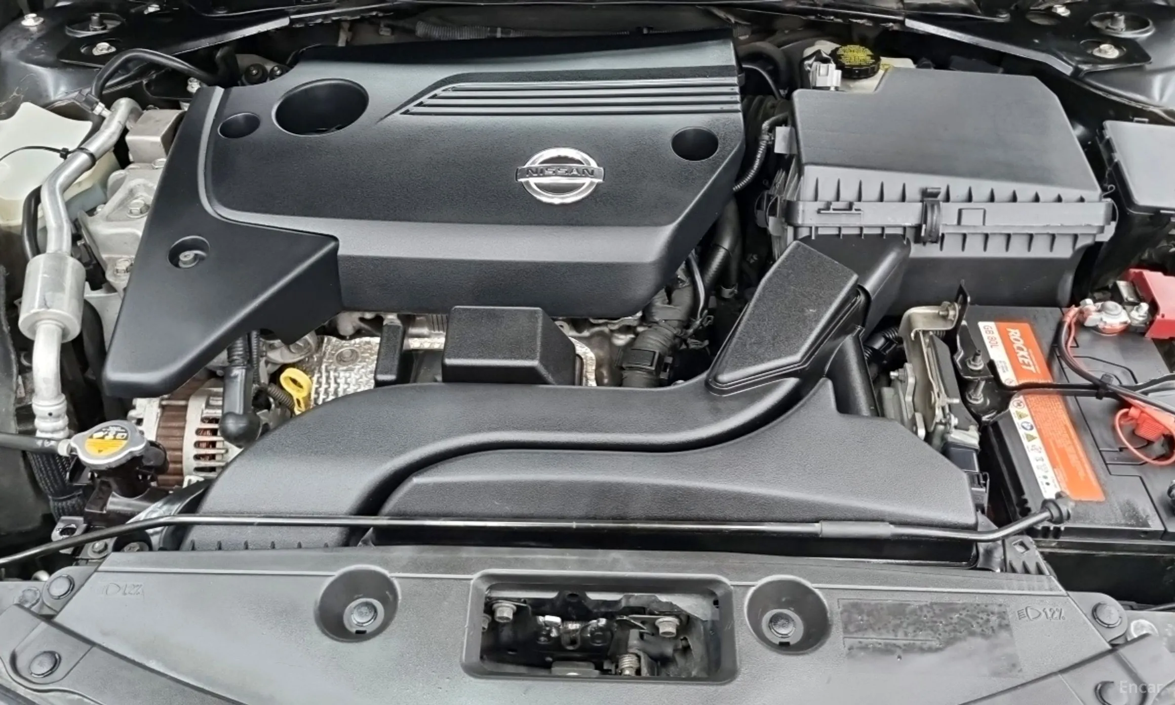 Nissan Altima превью 6
