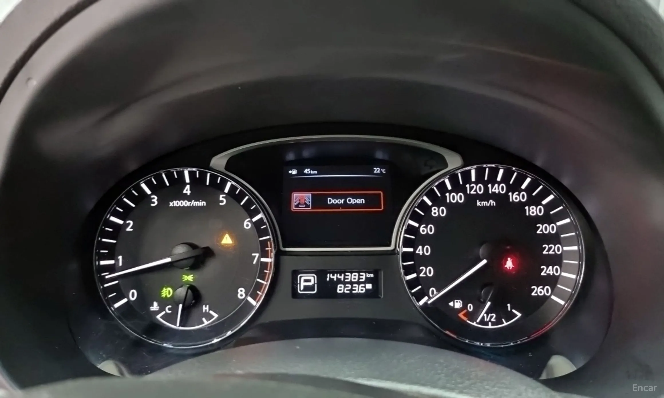 Nissan Altima превью 8
