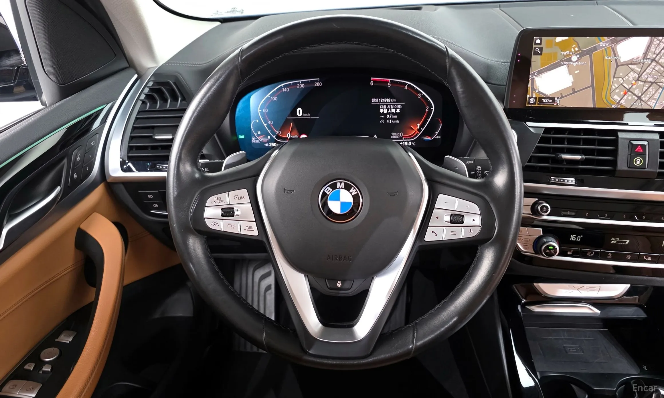 BMW X3 (G01) превью 13