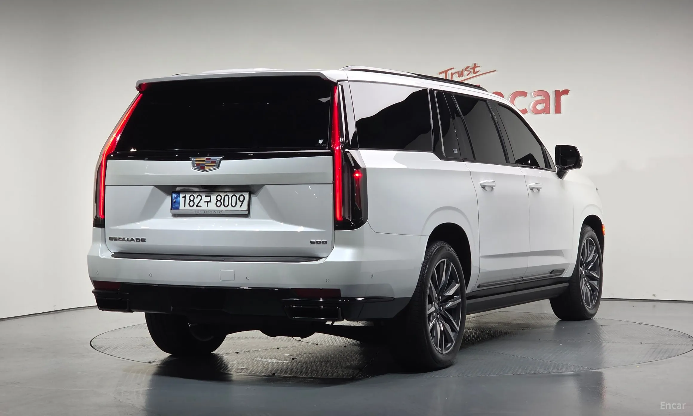 Cadillac Escalade 5th Generation