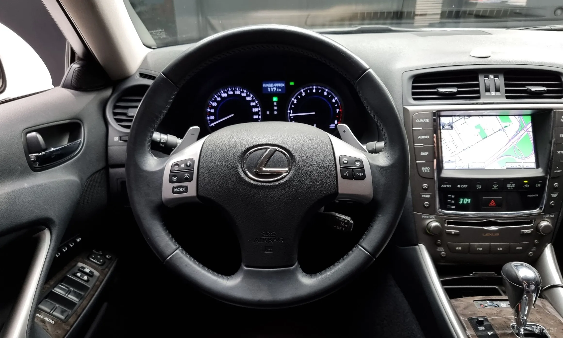 Lexus IS250 превью 13