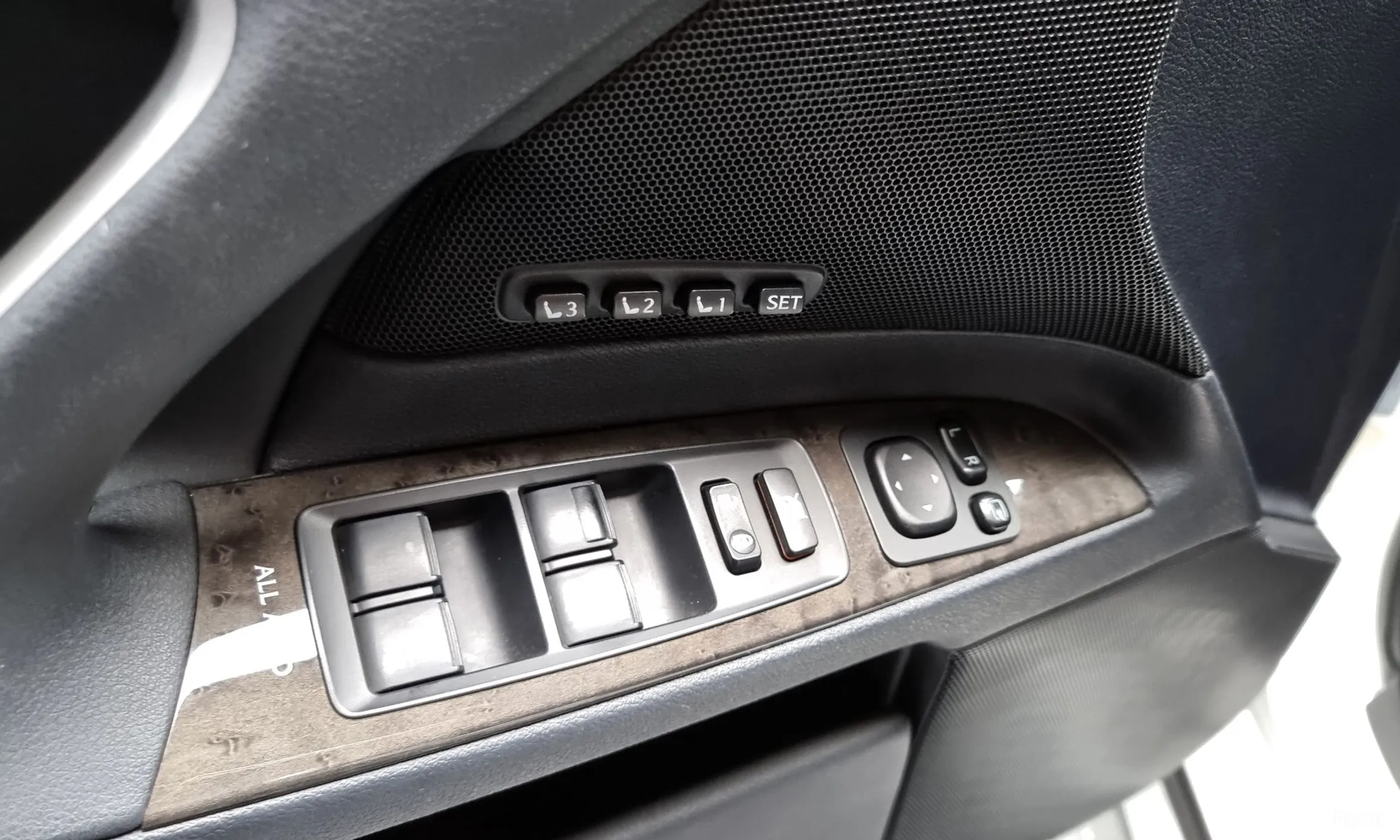 Lexus IS250 превью 19