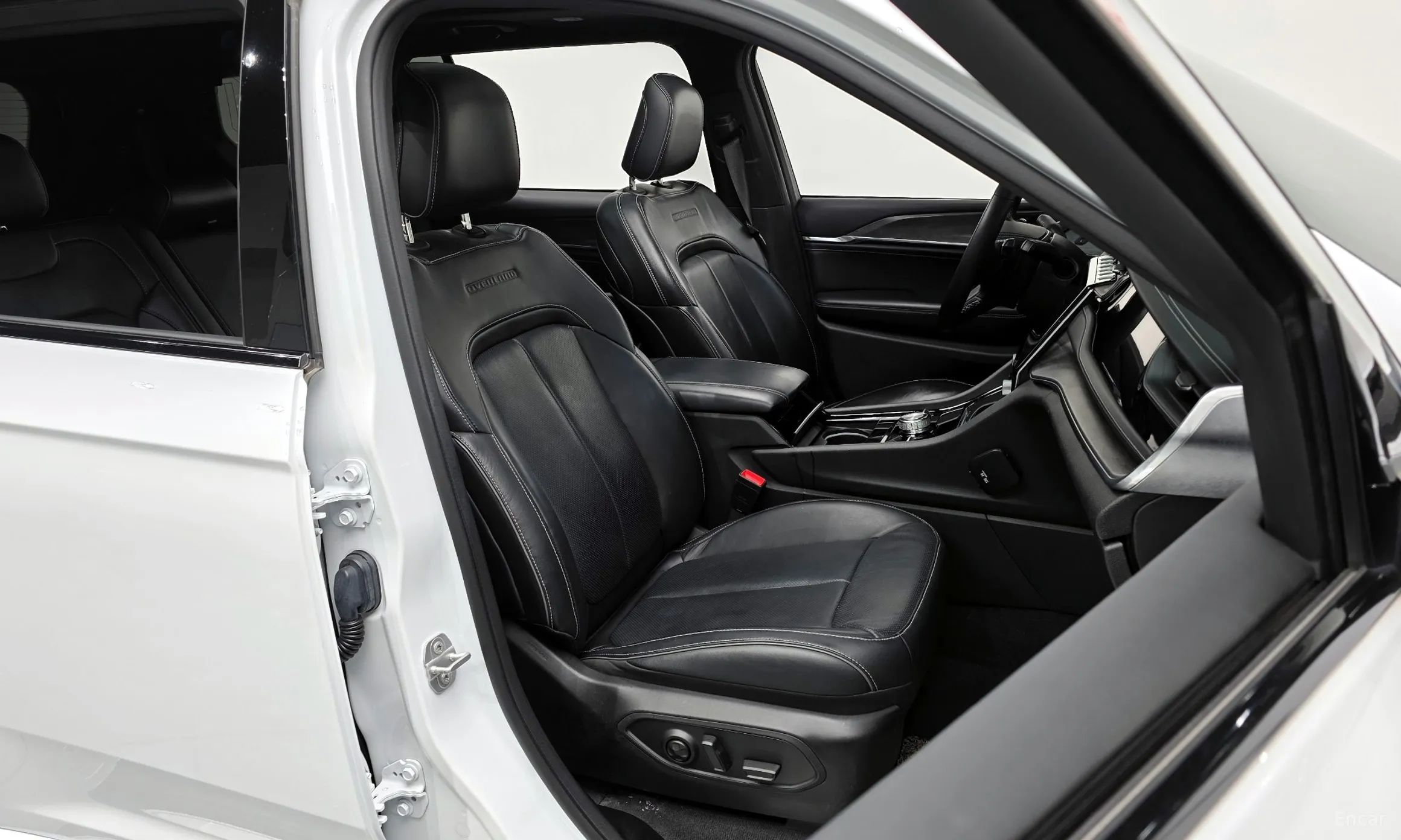 Jeep Grand Cherokee (WL) превью 10