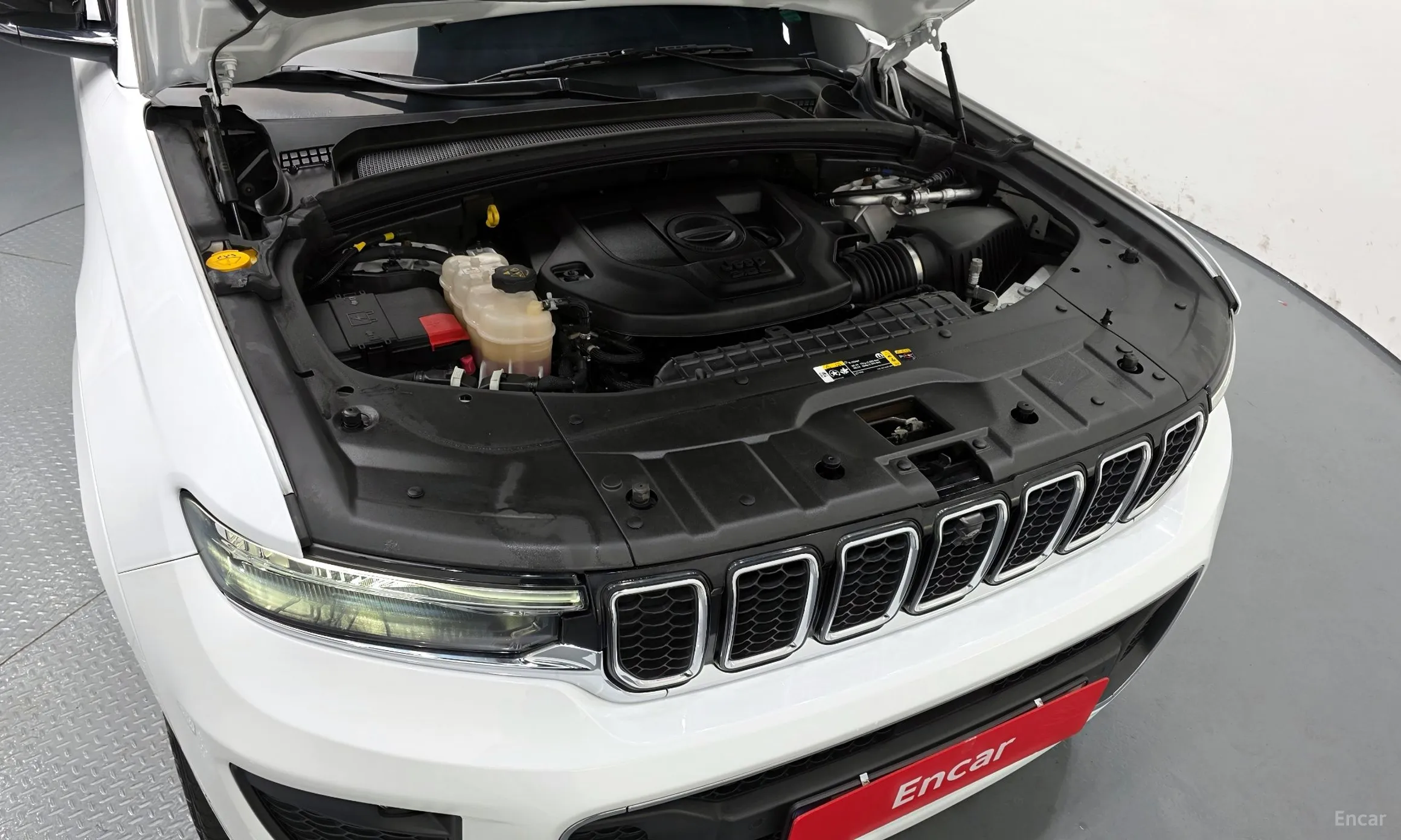 Jeep Grand Cherokee (WL) превью 6