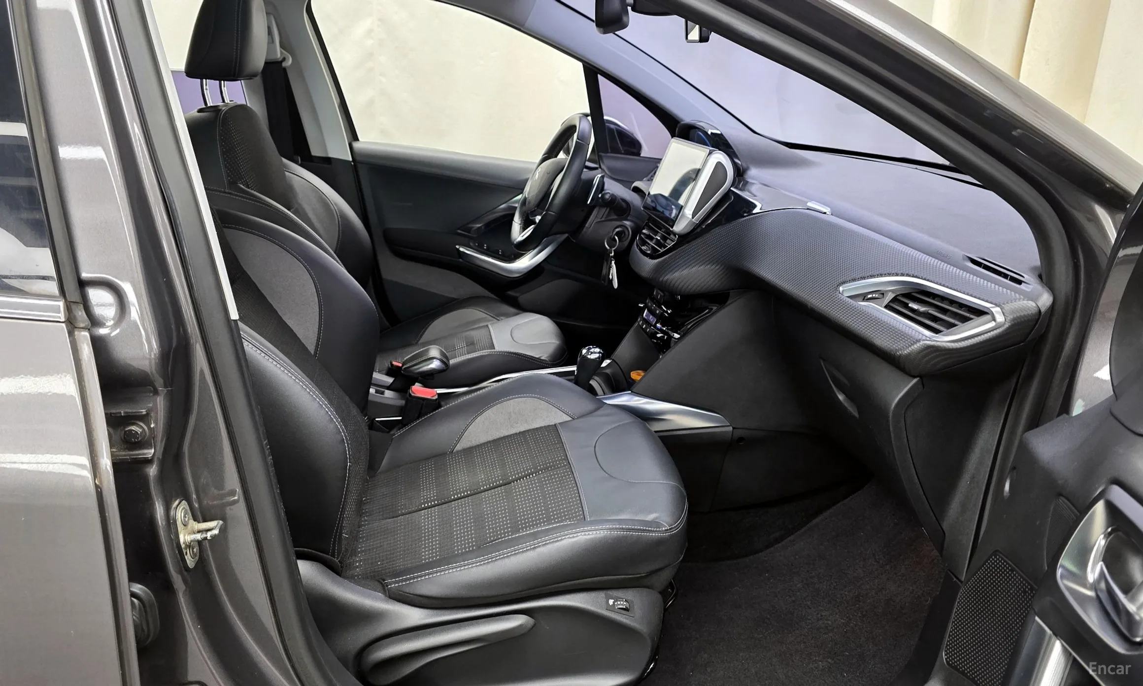Peugeot 2008. превью 11