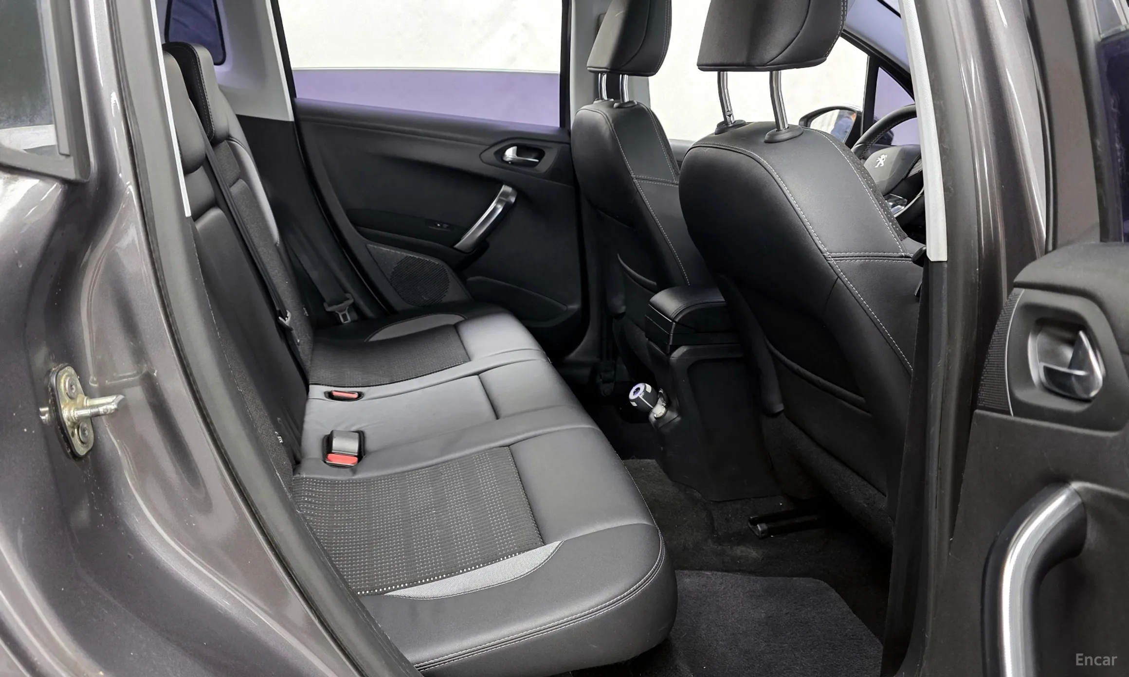 Peugeot 2008. превью 12
