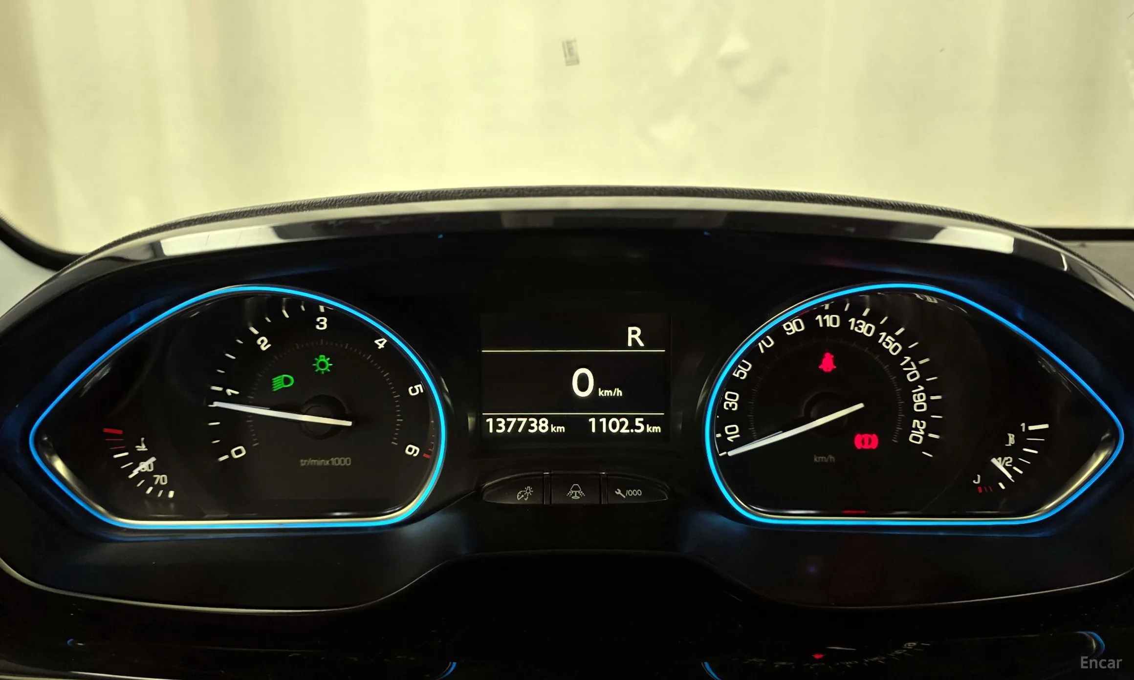 Peugeot 2008. превью 8