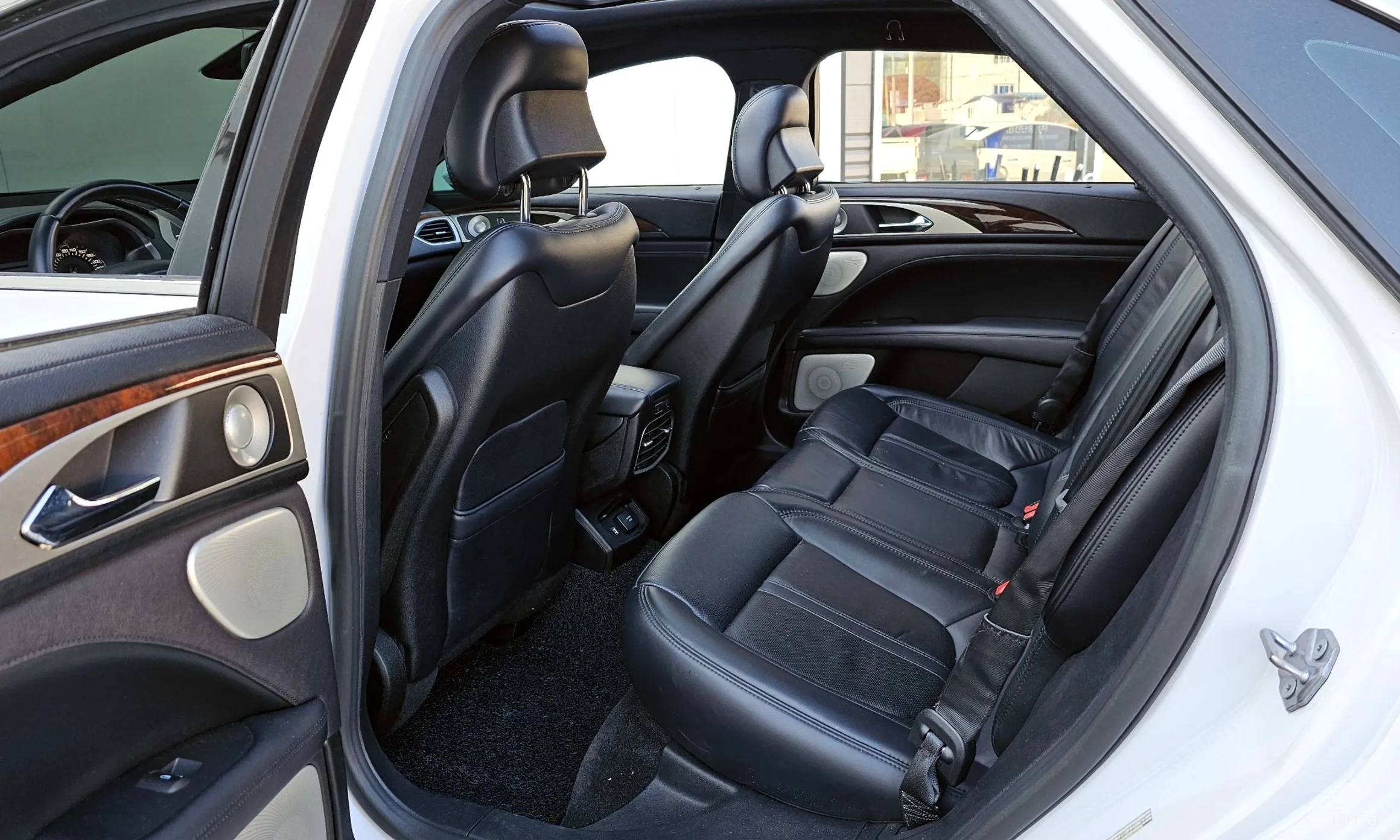 Lincoln New MKZ превью 10